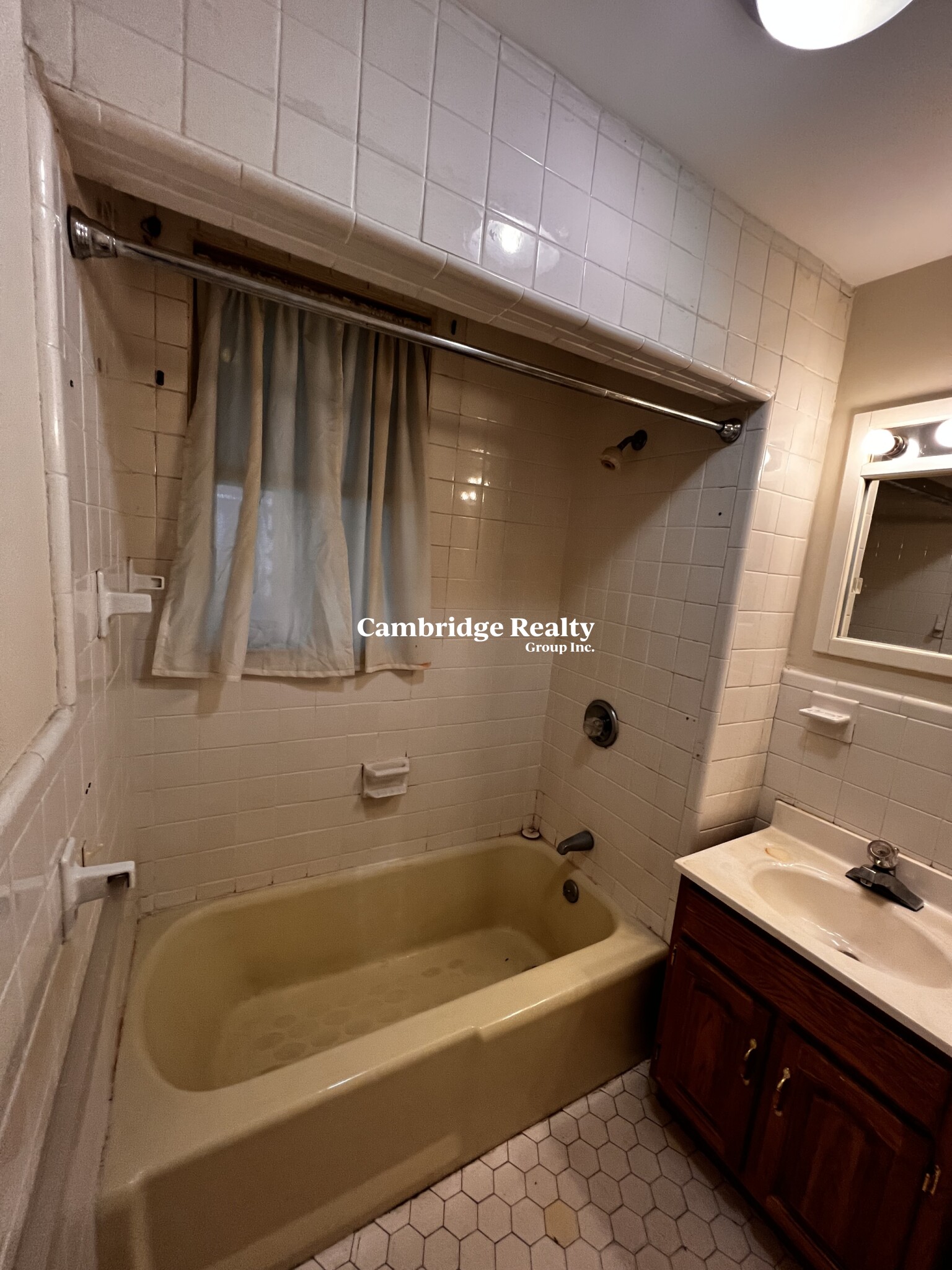 124 Perkins St, East Somerville