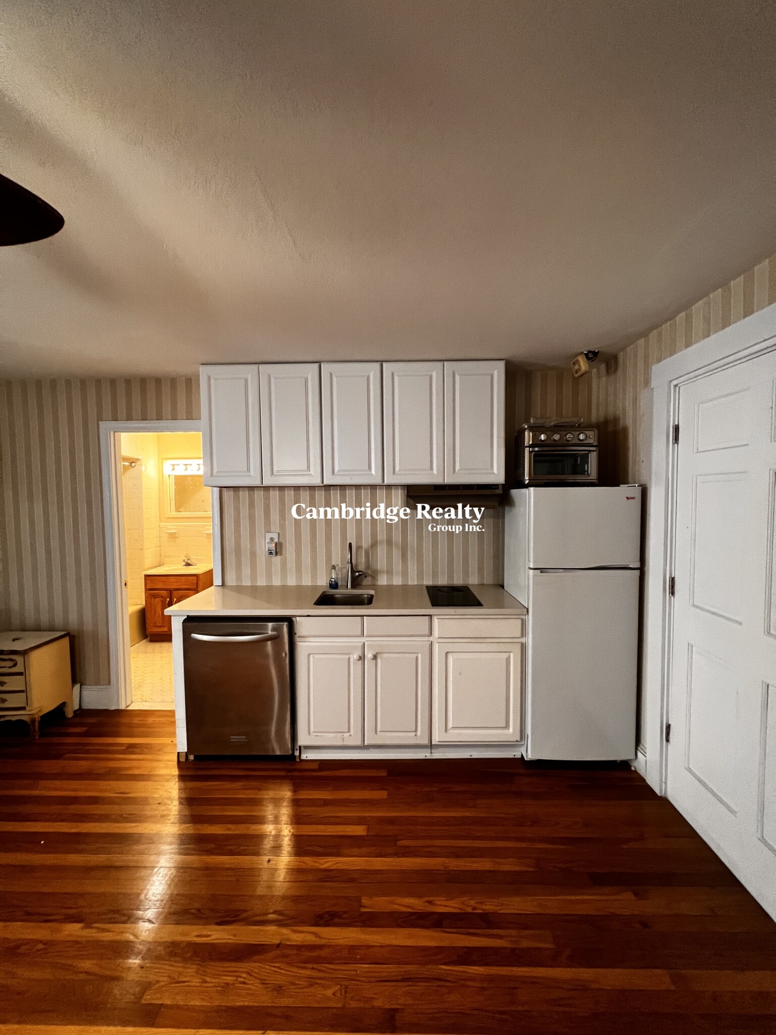 124 Perkins St, East Somerville