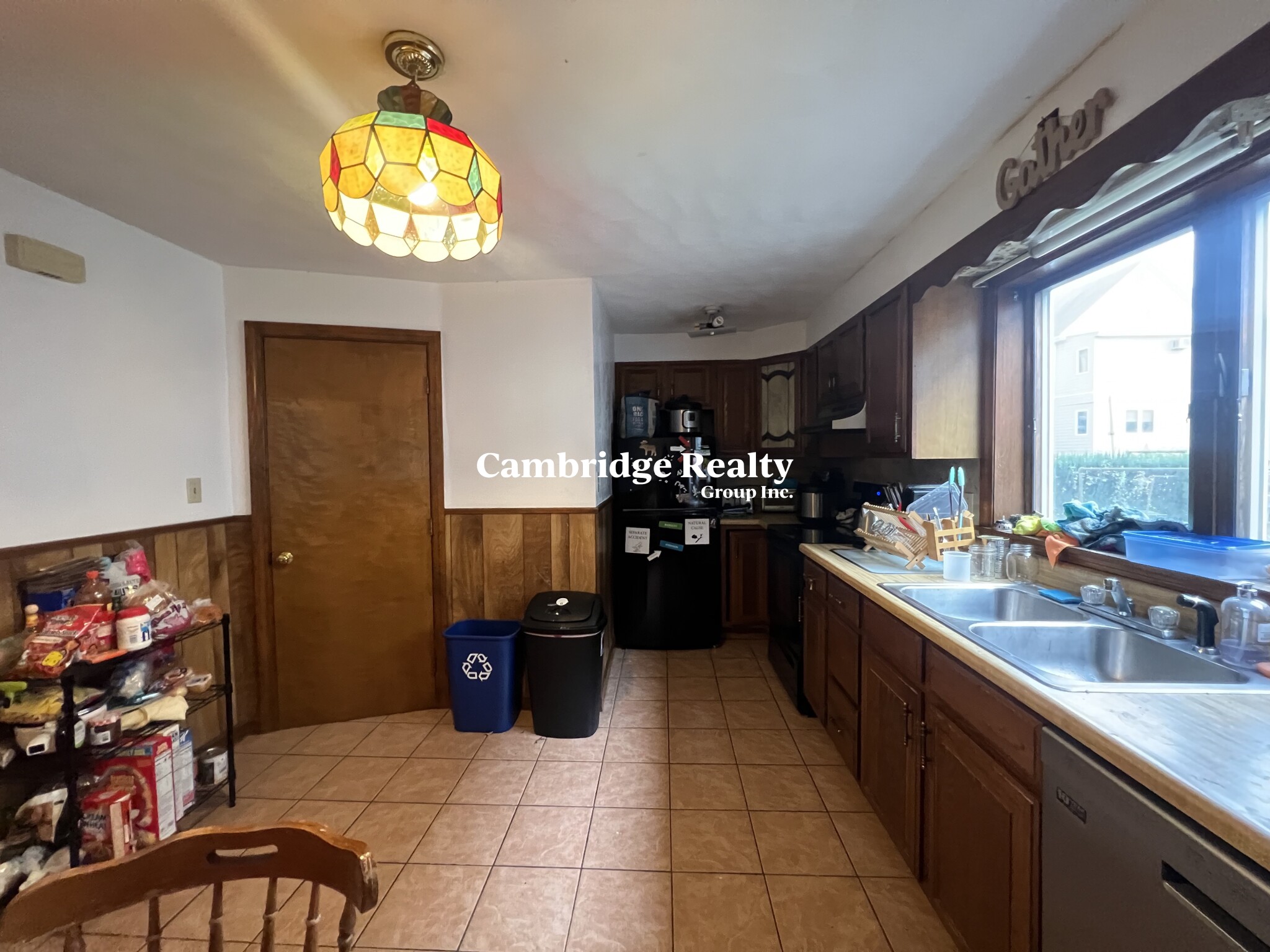 102 Adams St, West Somerville