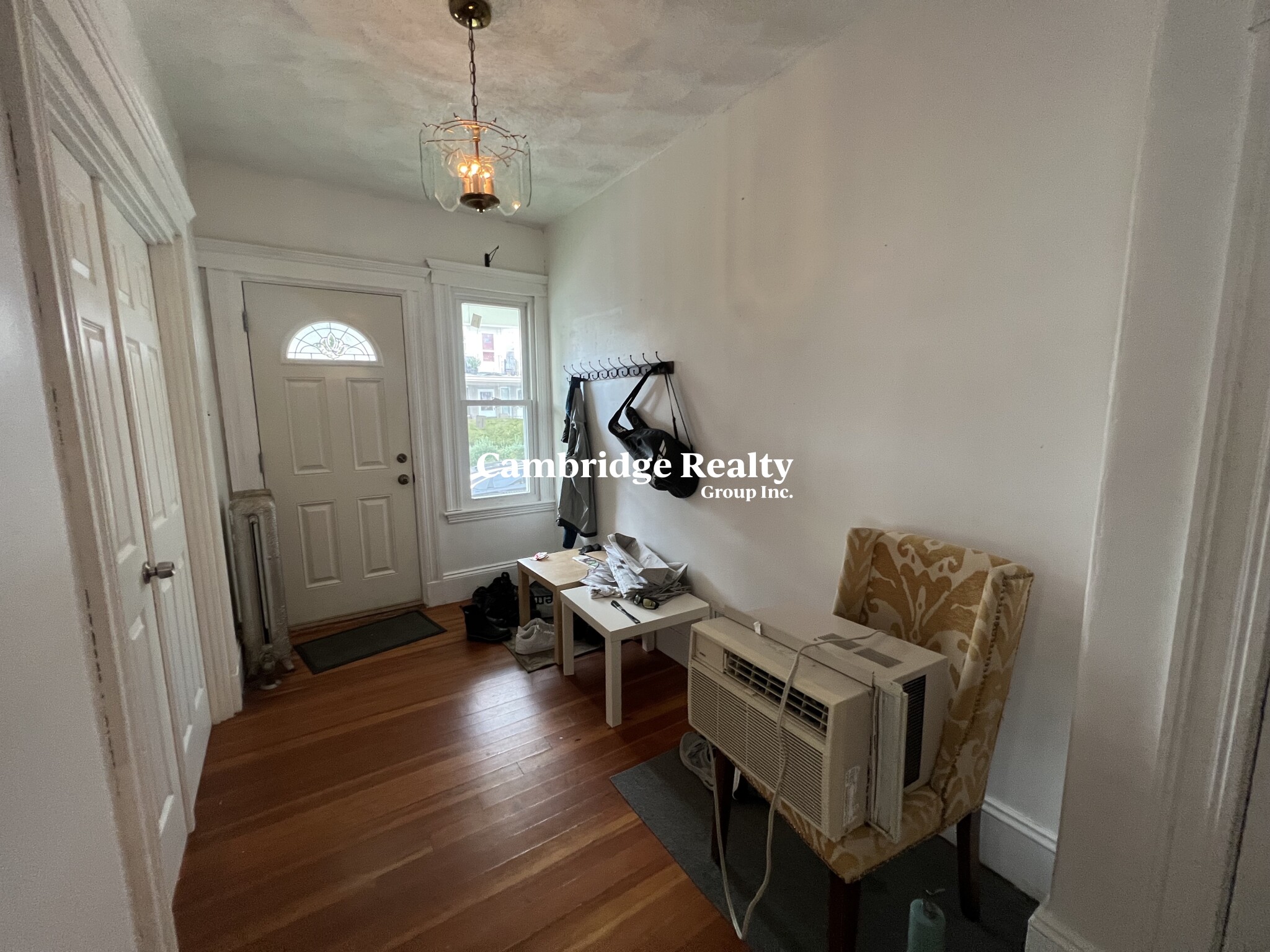 102 Adams St, West Somerville