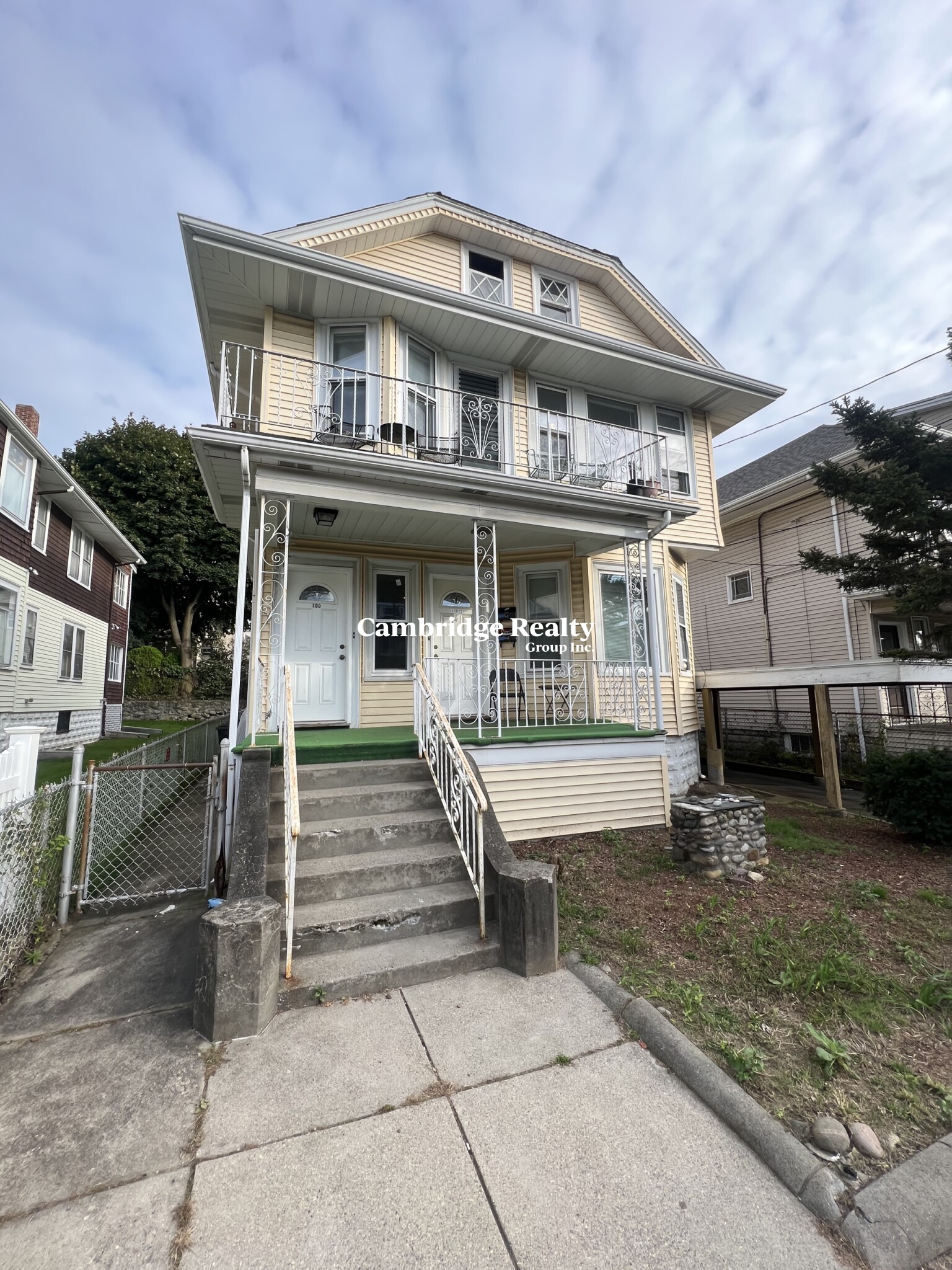 102 Adams St, West Somerville