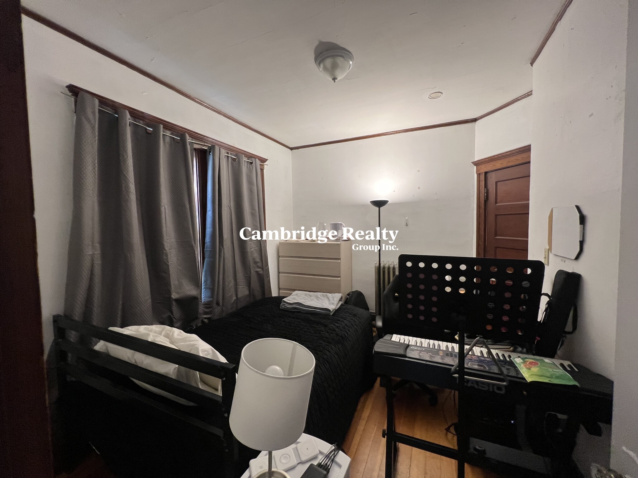 102 Adams St, West Somerville