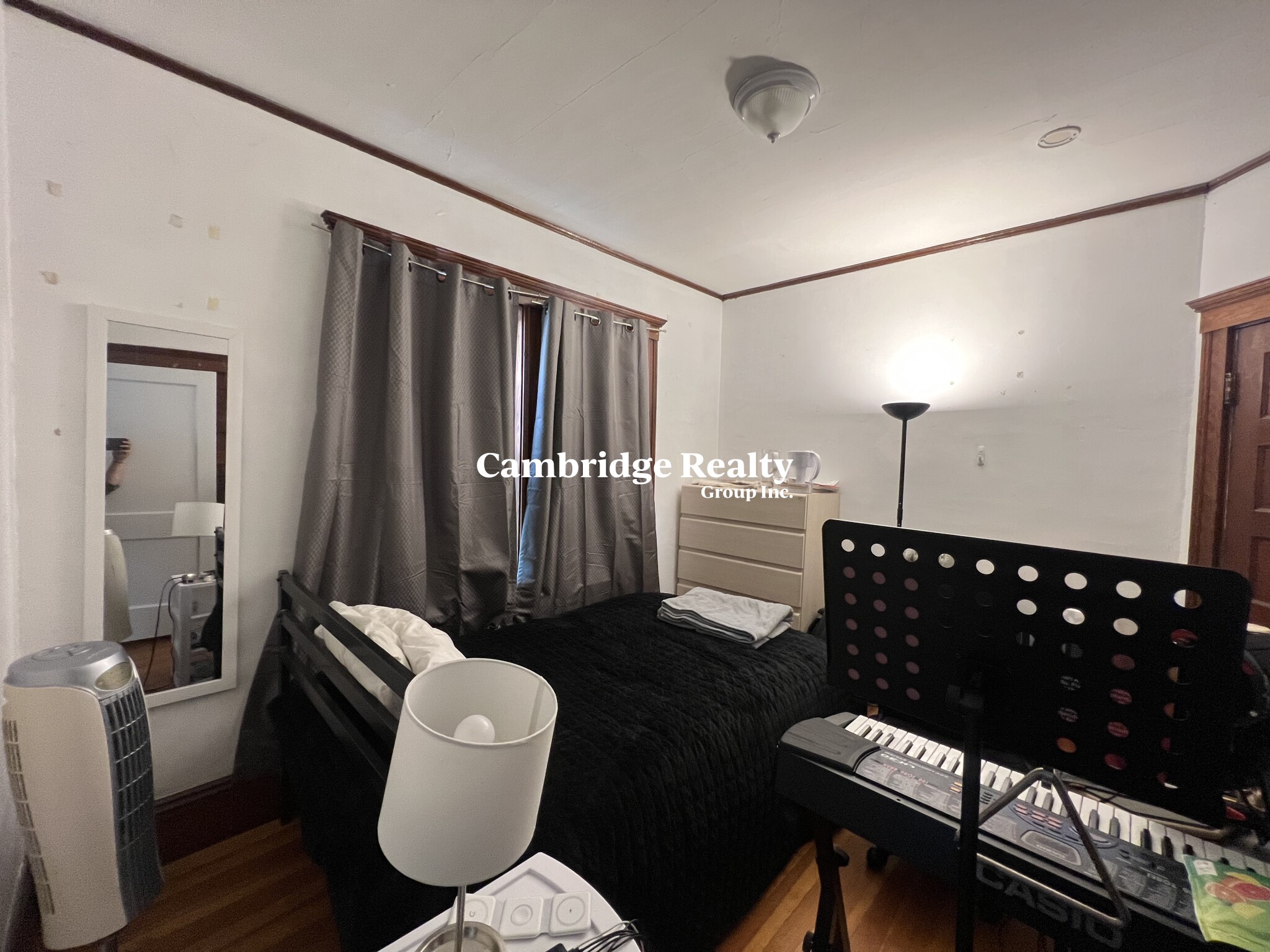 102 Adams St, West Somerville