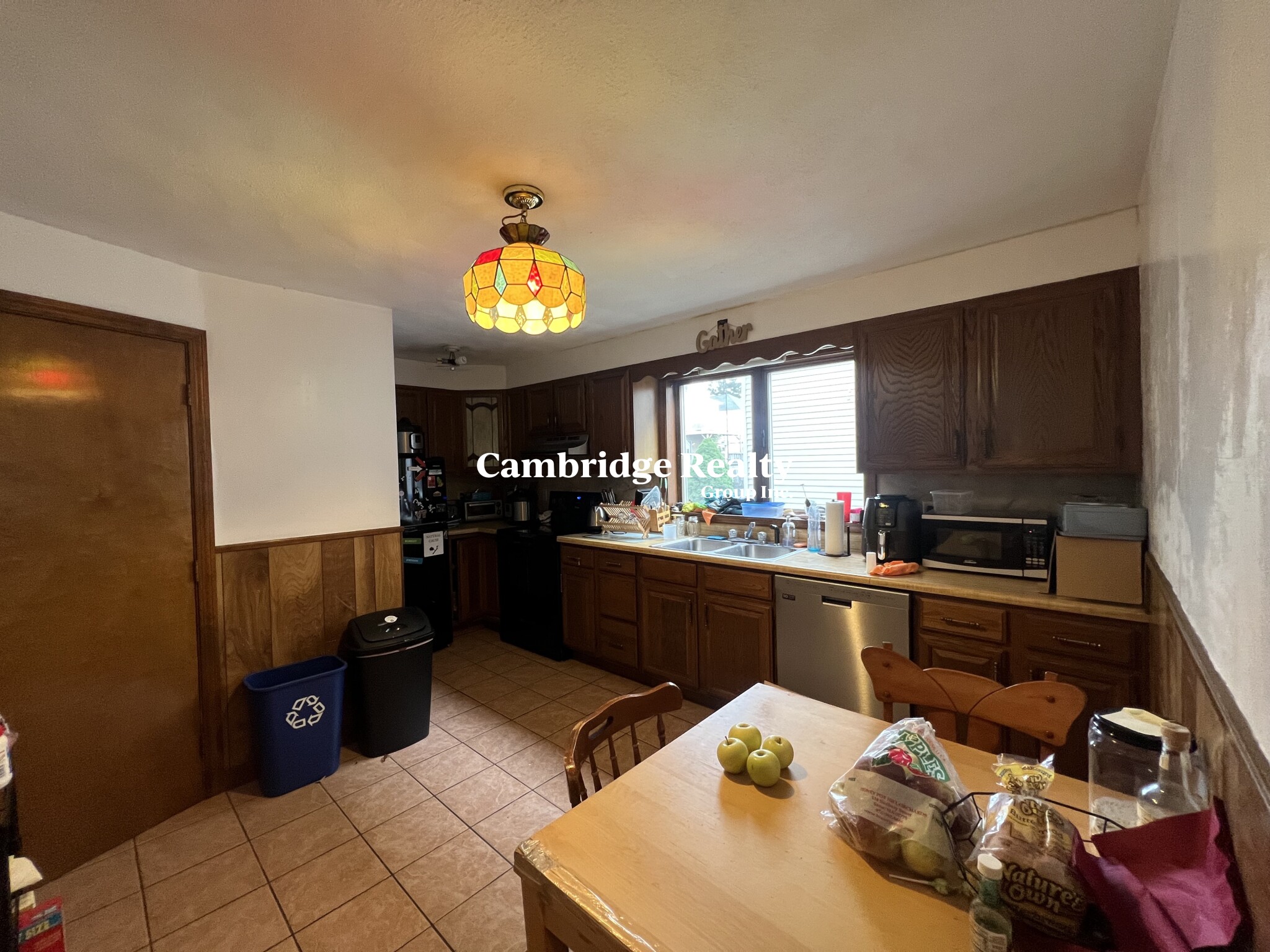 102 Adams St, West Somerville