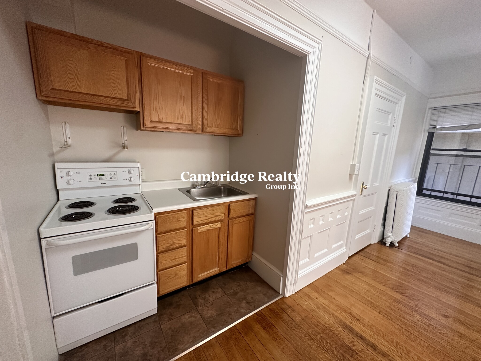 1039 Massachusetts Ave, Harvard Square