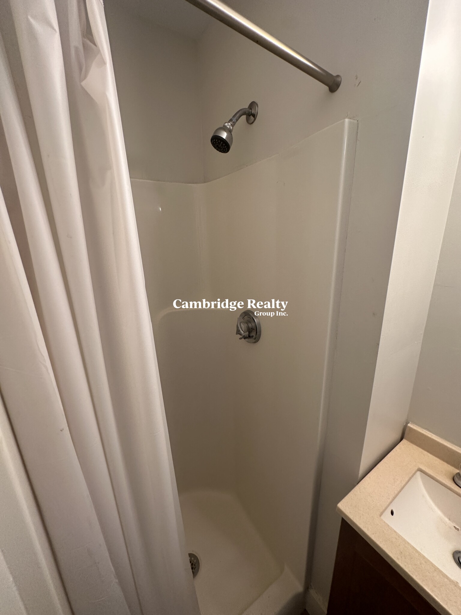 1039 Massachusetts Ave, Harvard Square