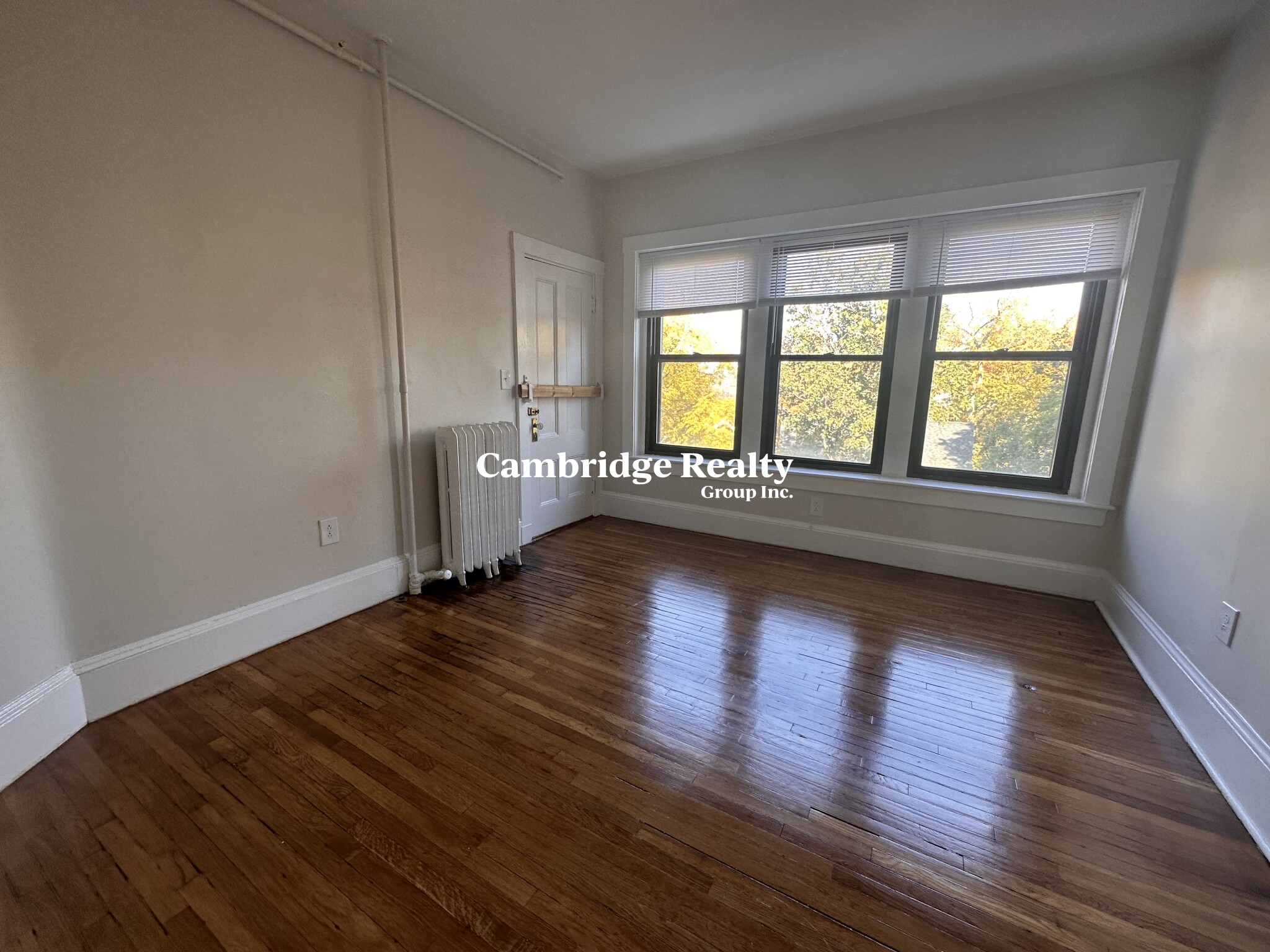 1039 Massachusetts Ave, Harvard Square