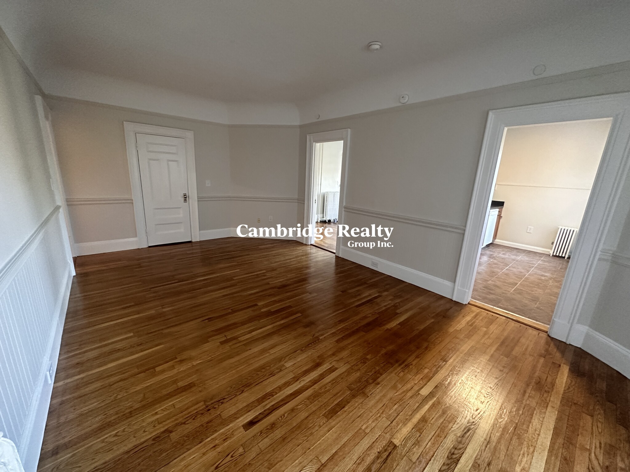 1039 Massachusetts Ave, Harvard Square