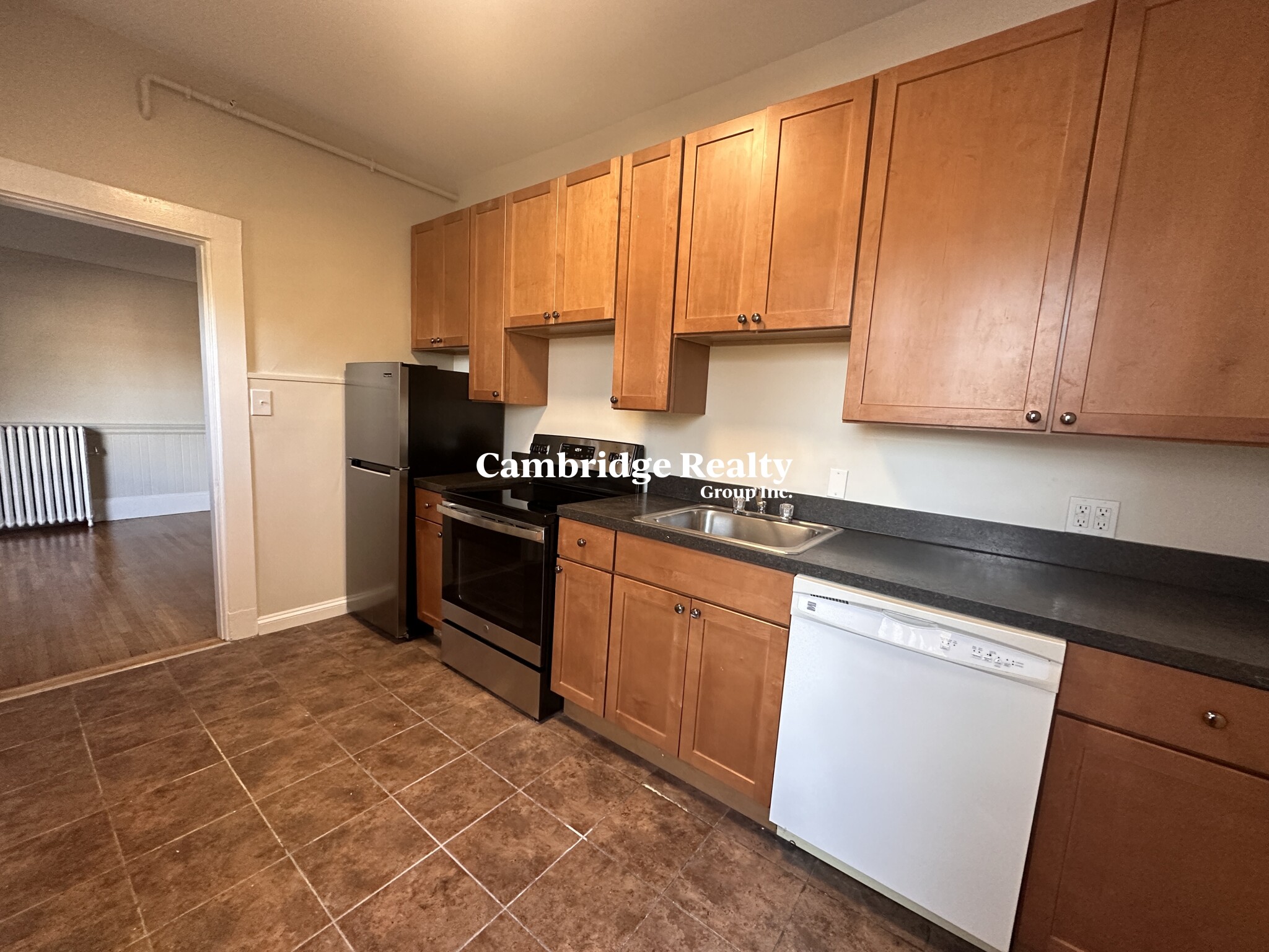 1039 Massachusetts Ave, Harvard Square