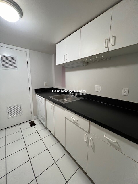 71 Fulkerson St, East Cambridge