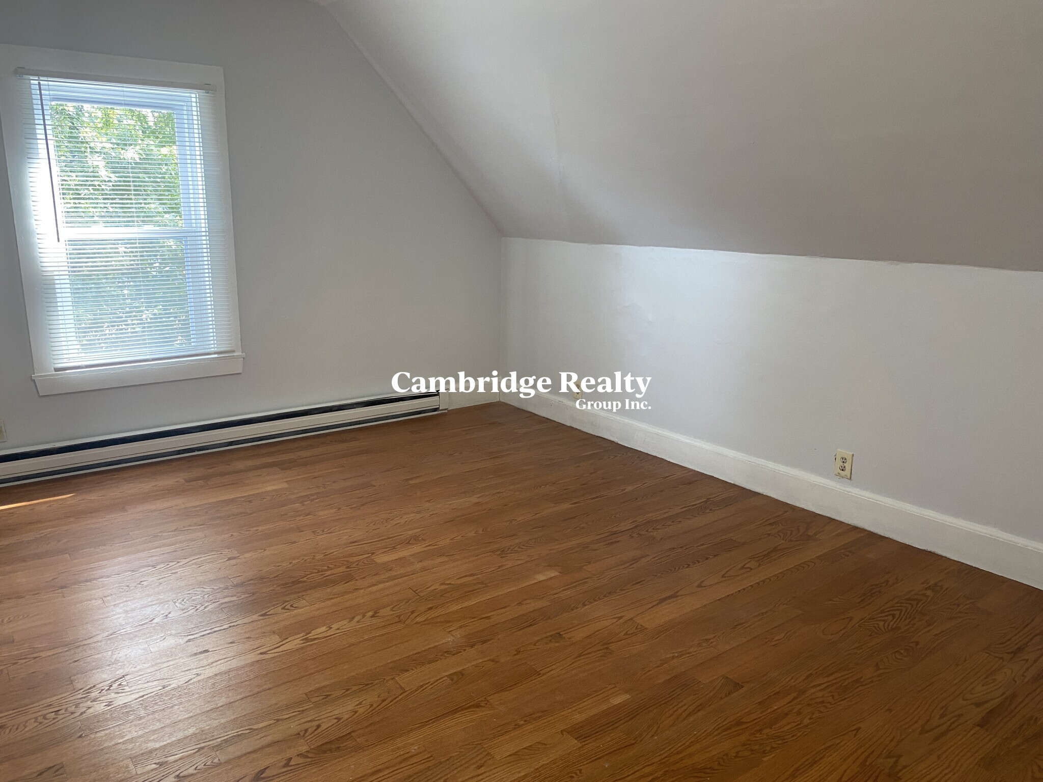 10 Delaware St, East Somerville