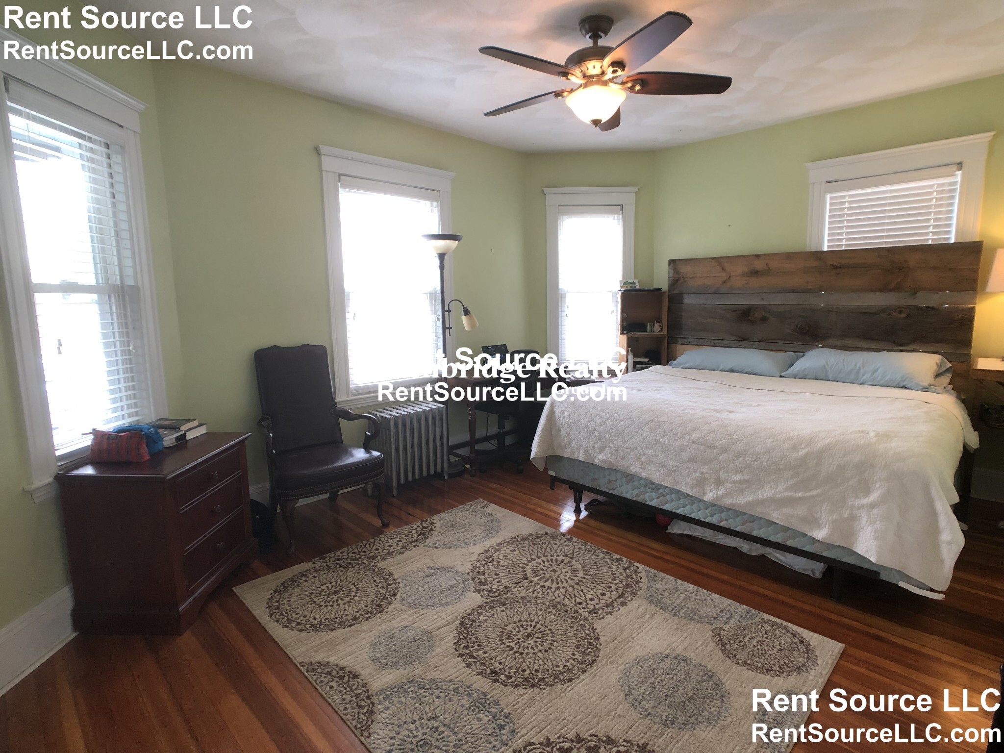 55 Fremont St, Winter Hill