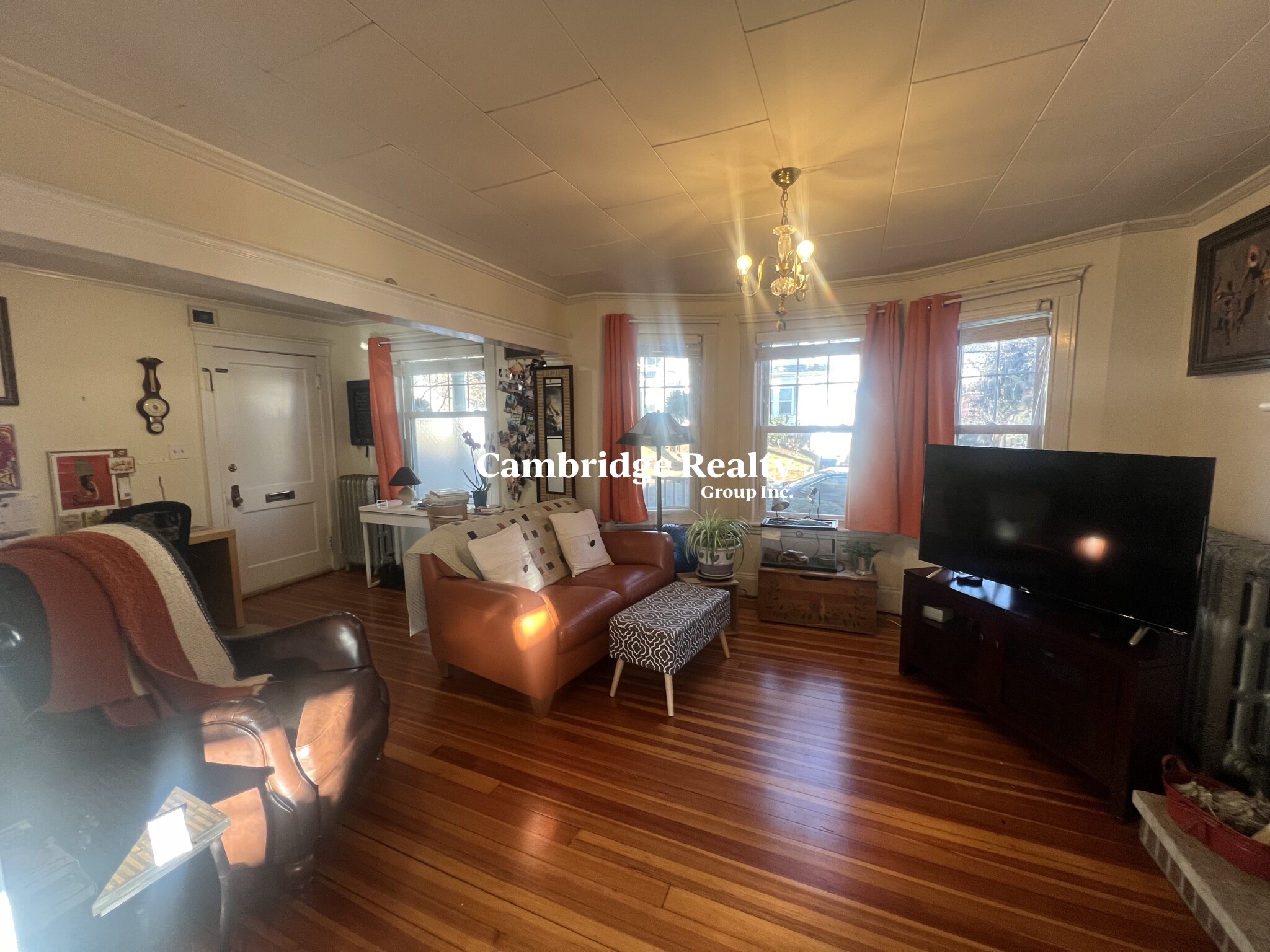 10 Townsend Rd, Belmont