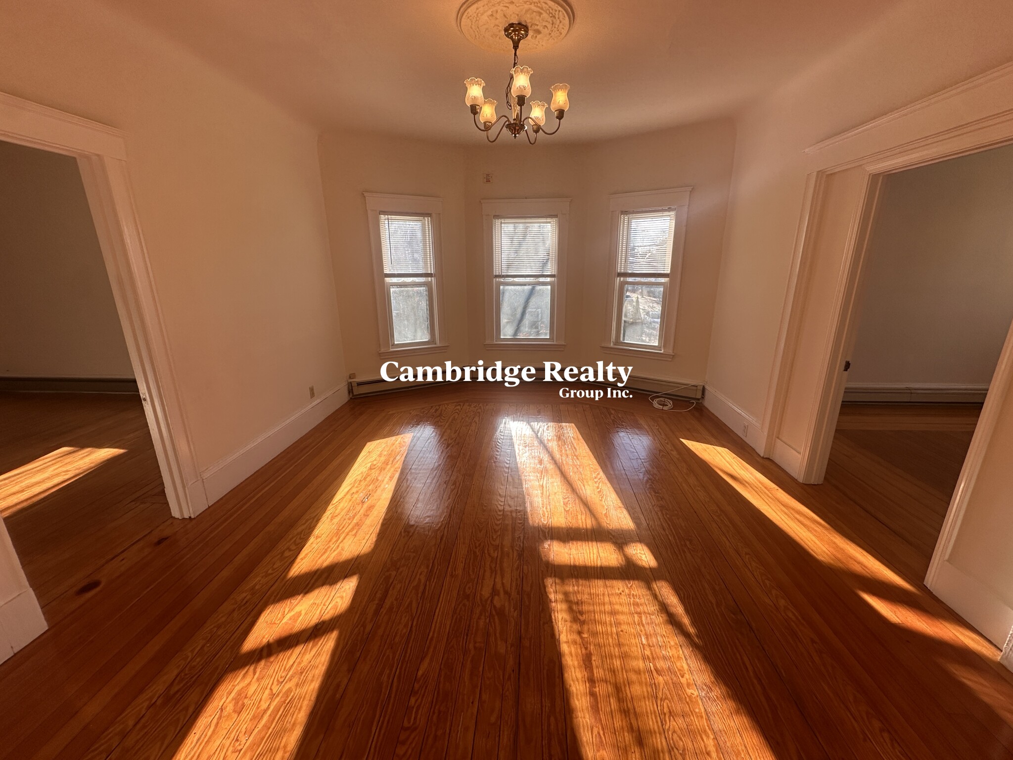 147 Willow Ave, Davis Square