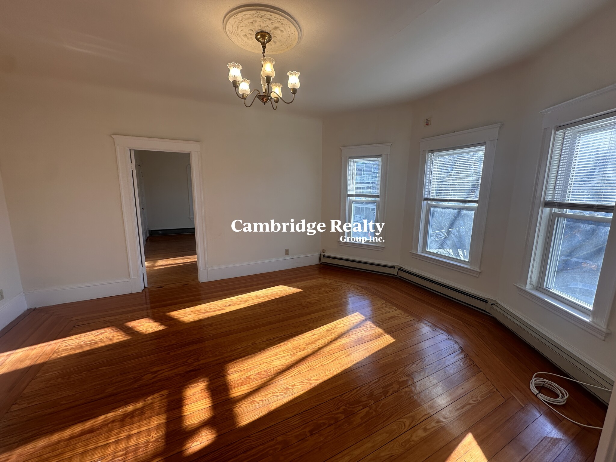 147 Willow Ave, Davis Square