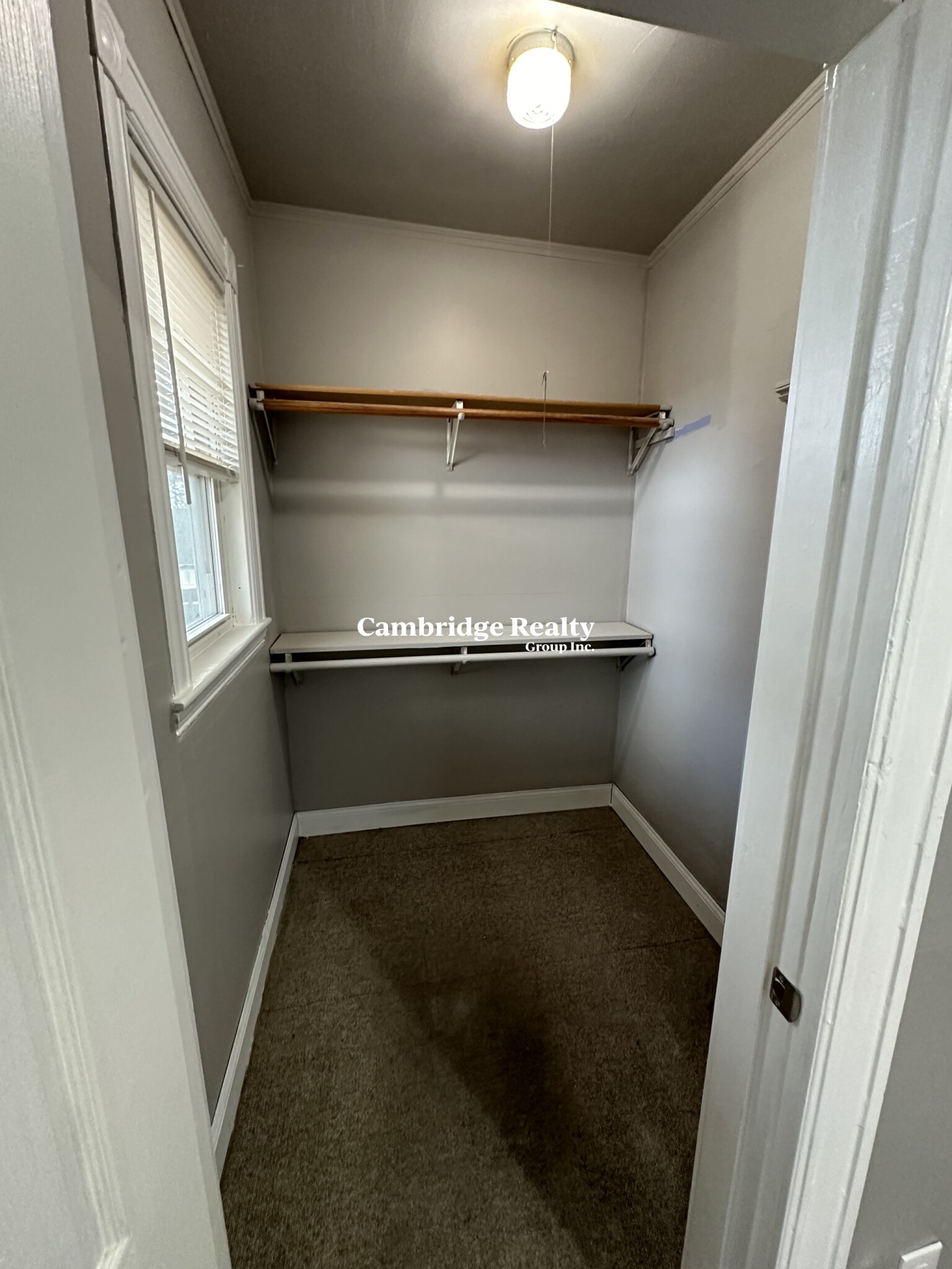 10 Farragut Ave, Teele Square