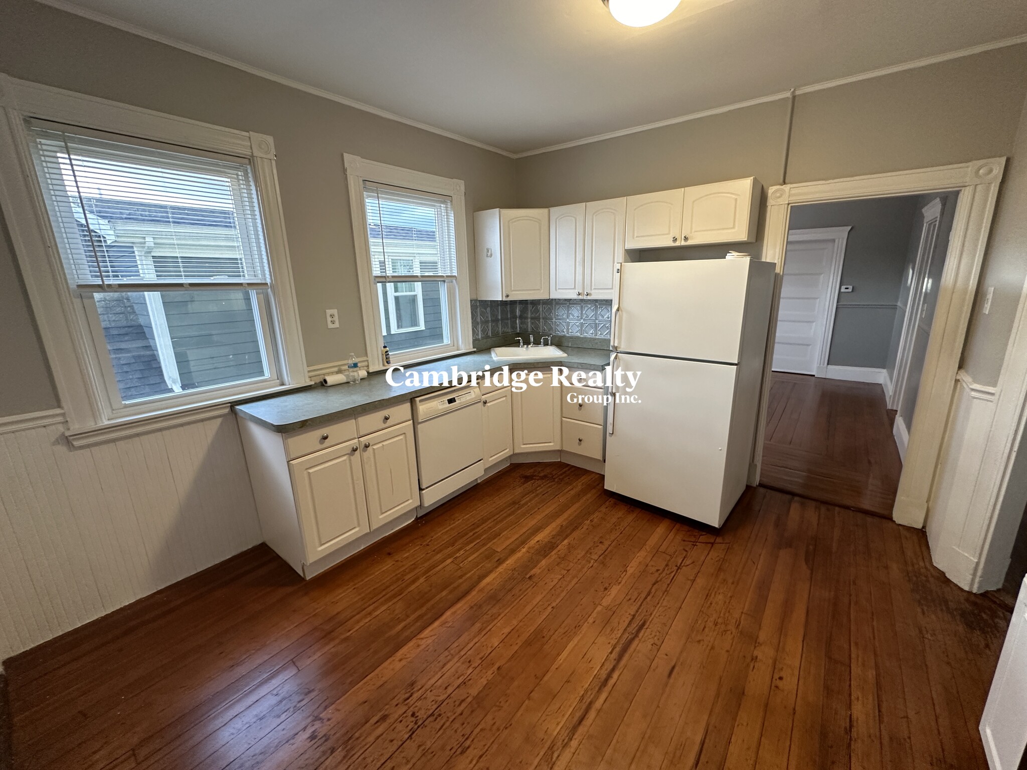 10 Farragut Ave, Teele Square