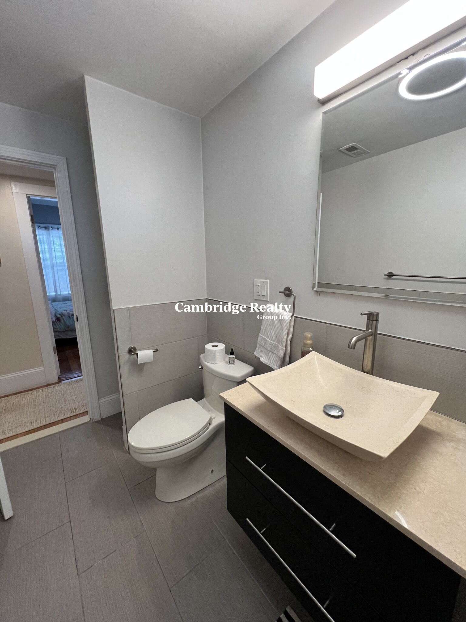 48 Fellsway West, Magoun Square