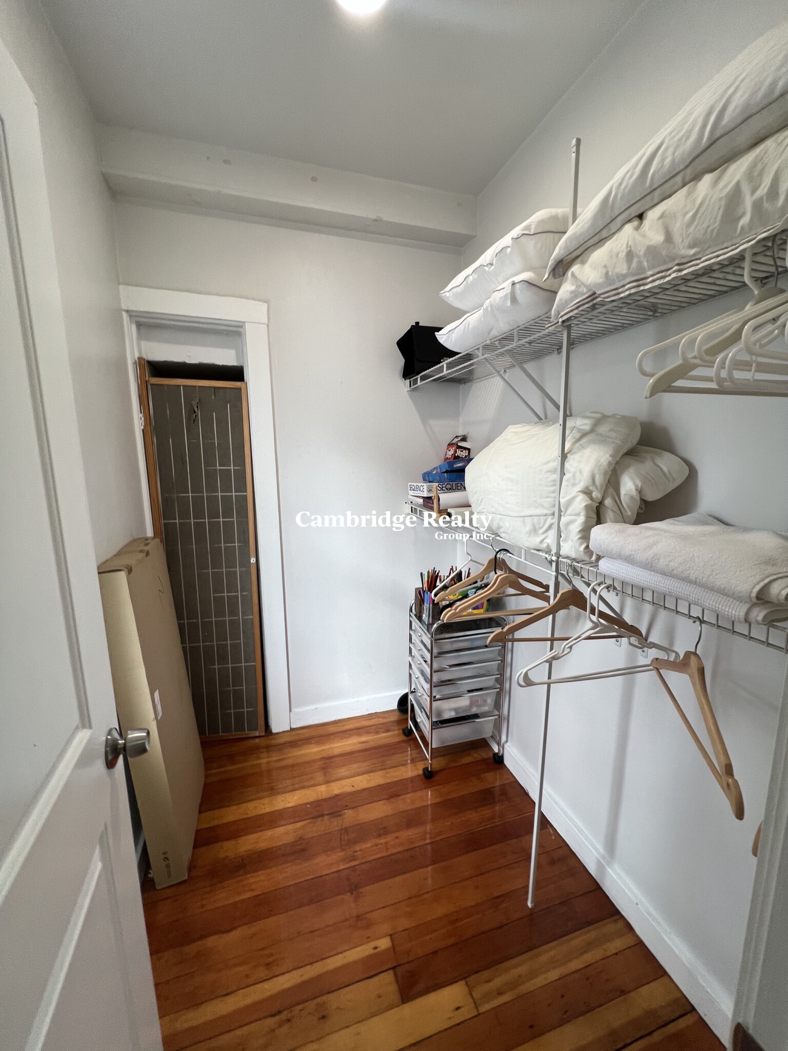 48 Fellsway West, Magoun Square