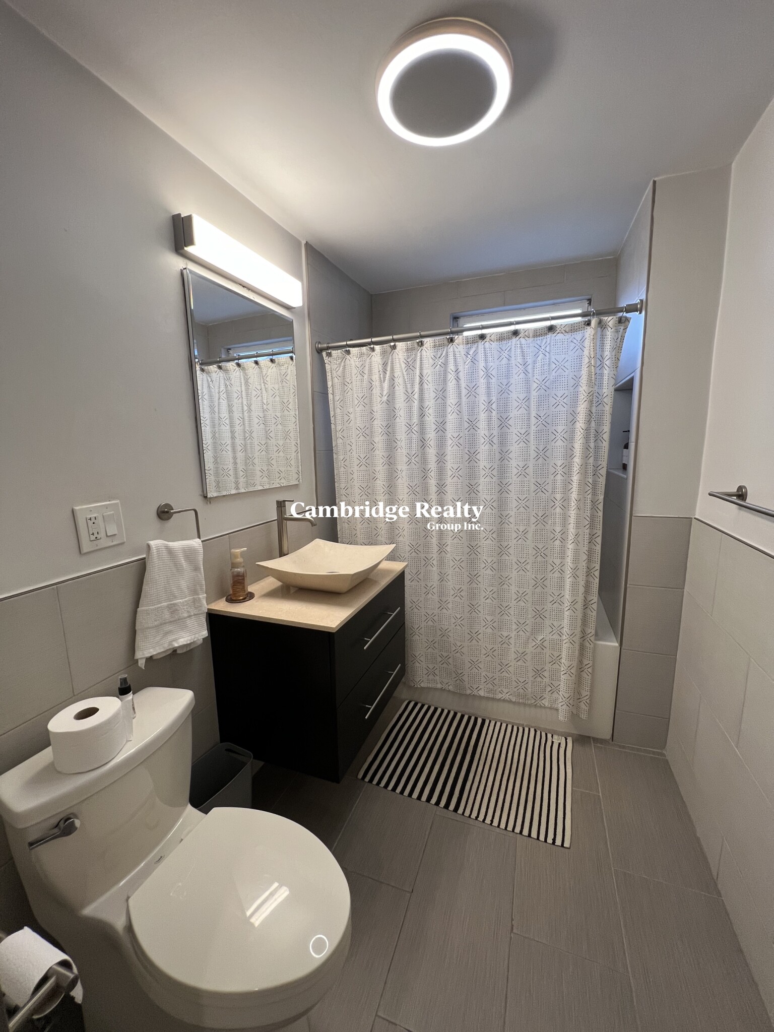 48 Fellsway West, Magoun Square