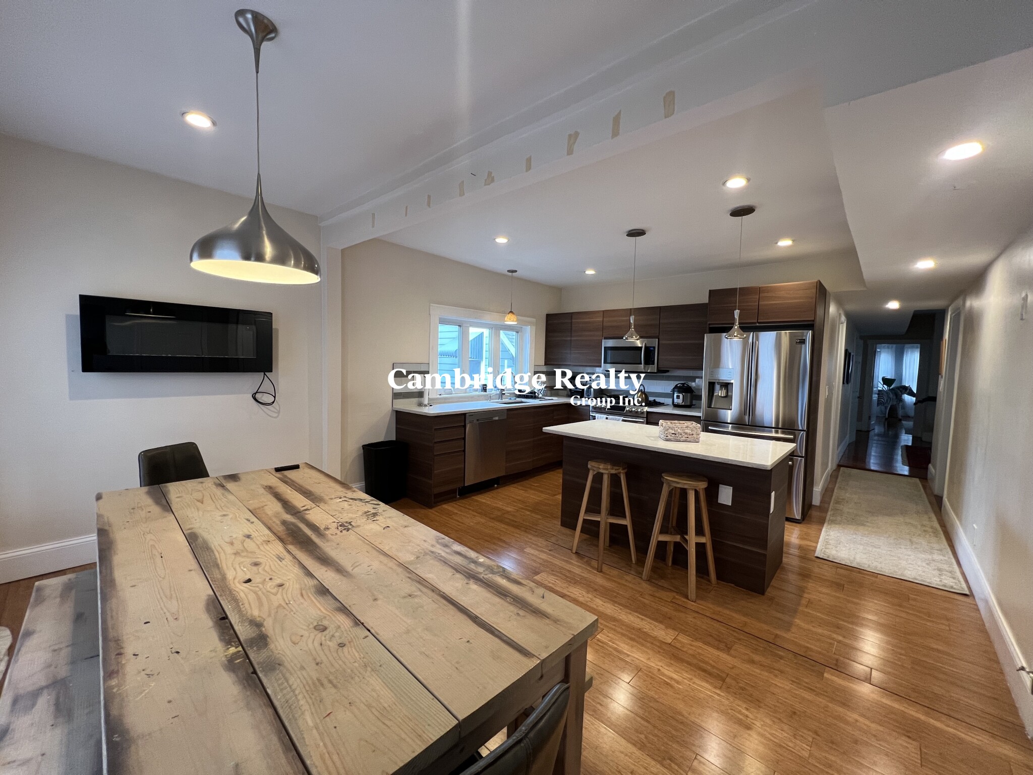 48 Fellsway West, Magoun Square