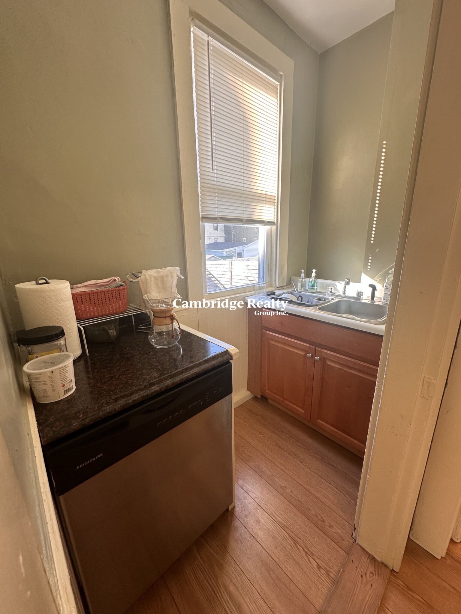 374 Highland Ave, Davis Square