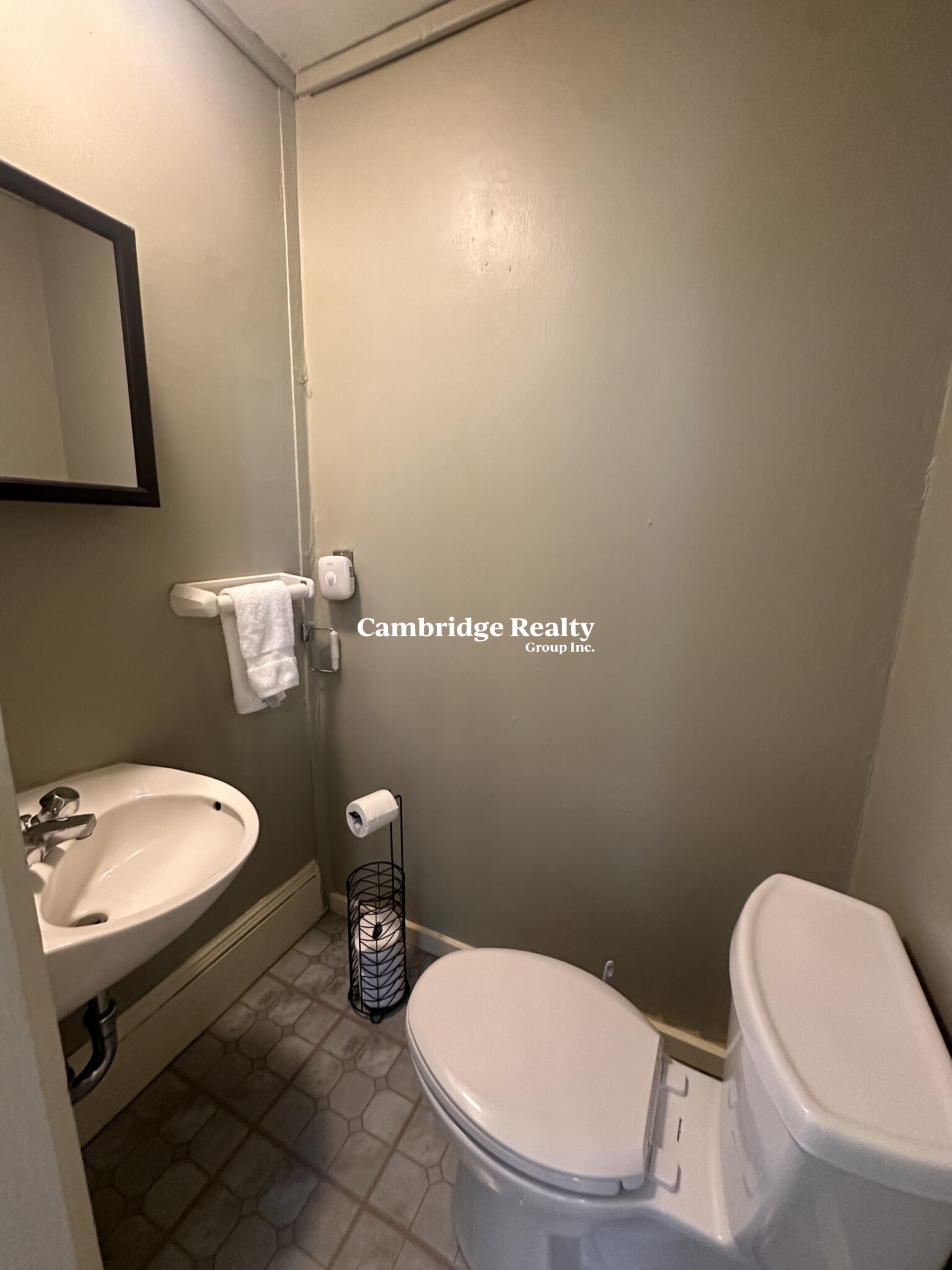 374 Highland Ave, Davis Square