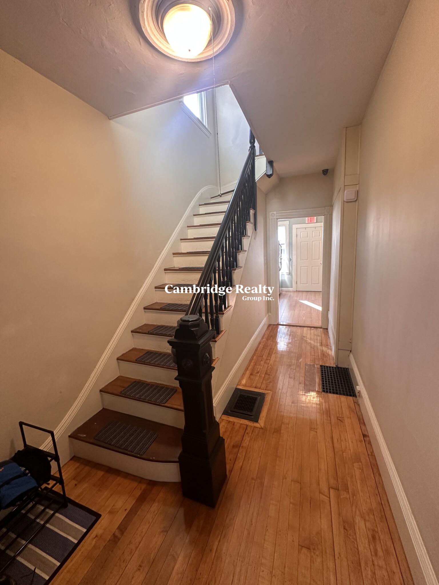 374 Highland Ave, Davis Square