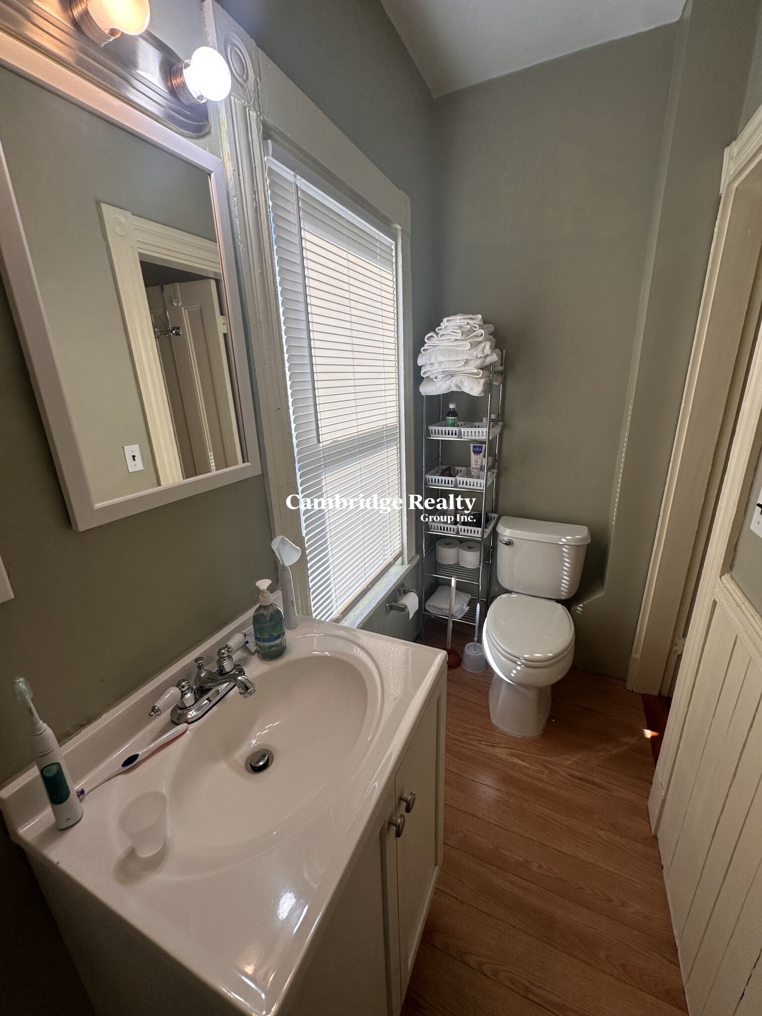 374 Highland Ave, Davis Square