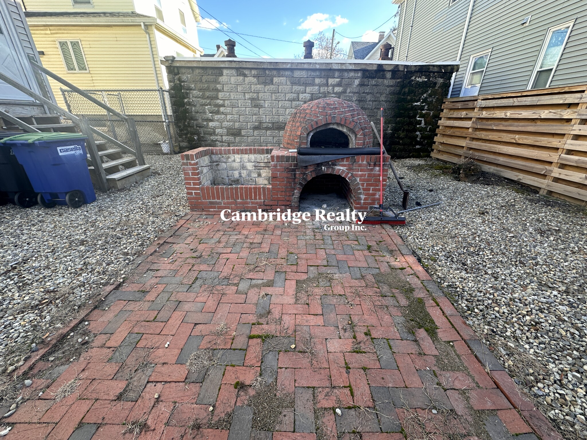 374 Highland Ave, Davis Square