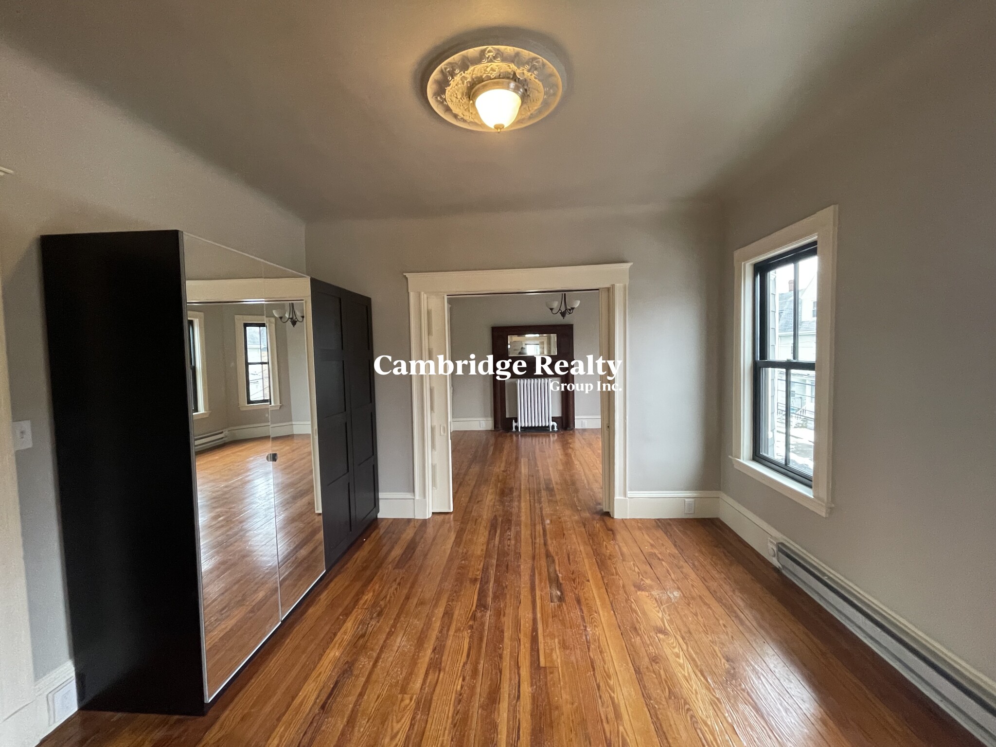 8 Charnwood, Davis Square