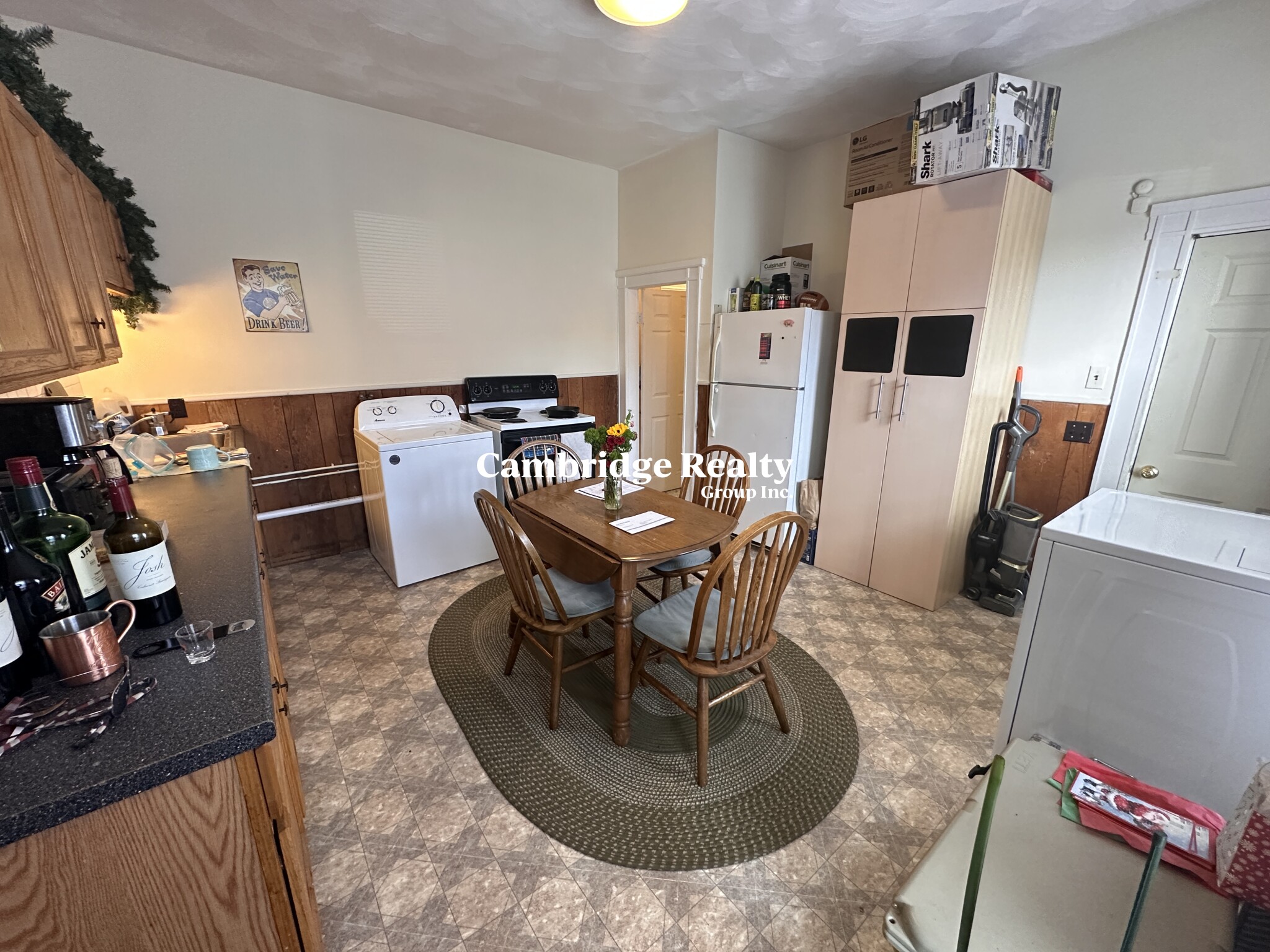 543 Broadway, Magoun Square