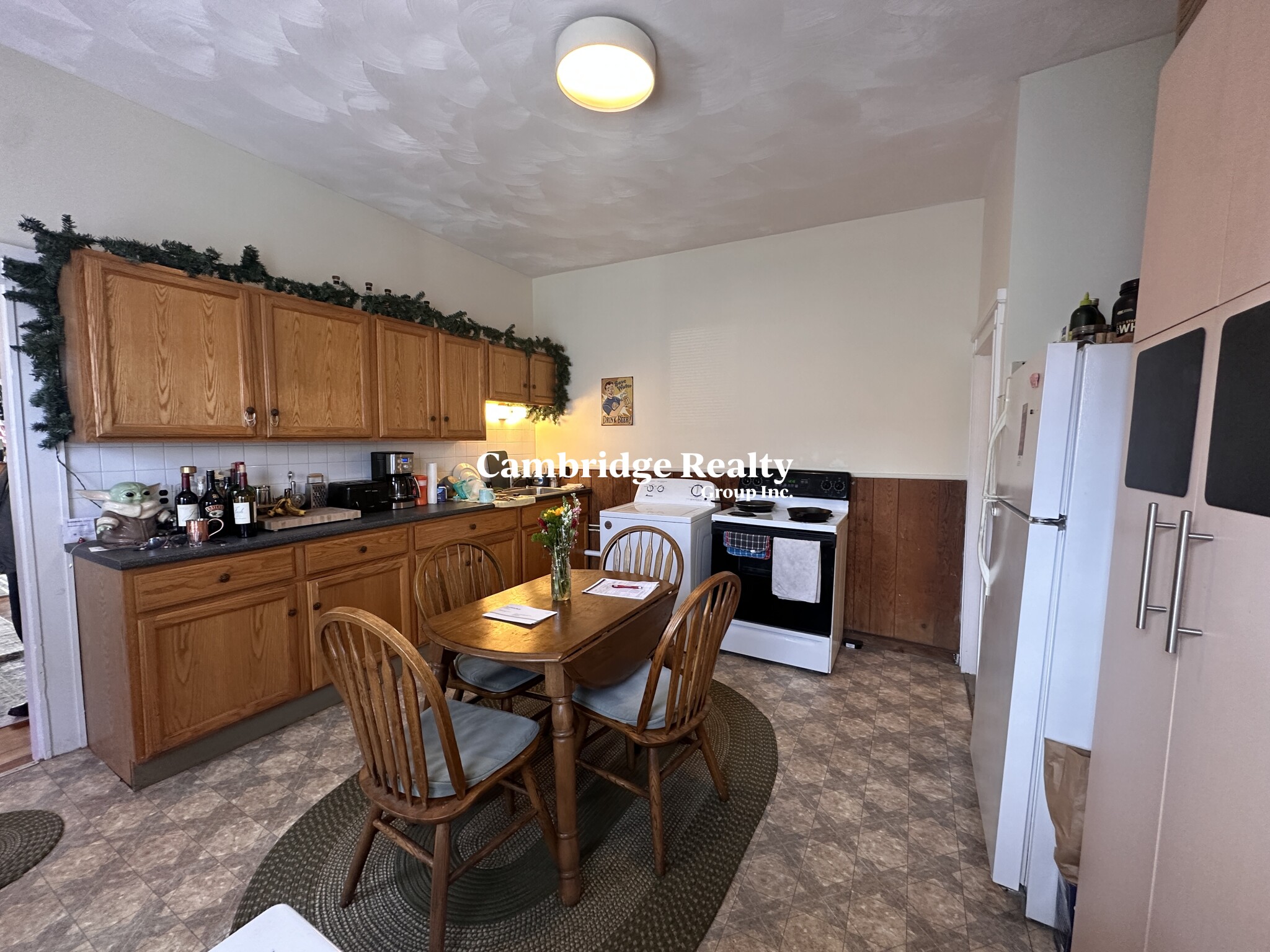 543 Broadway, Magoun Square