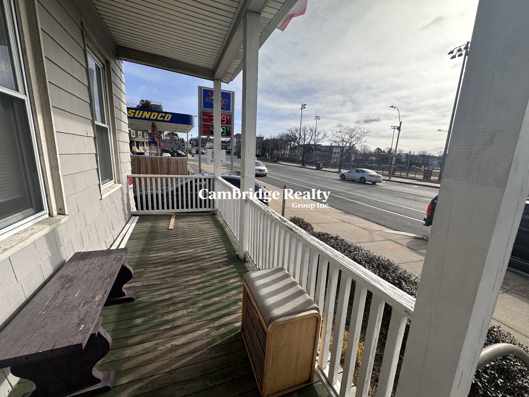 543 Broadway, Magoun Square