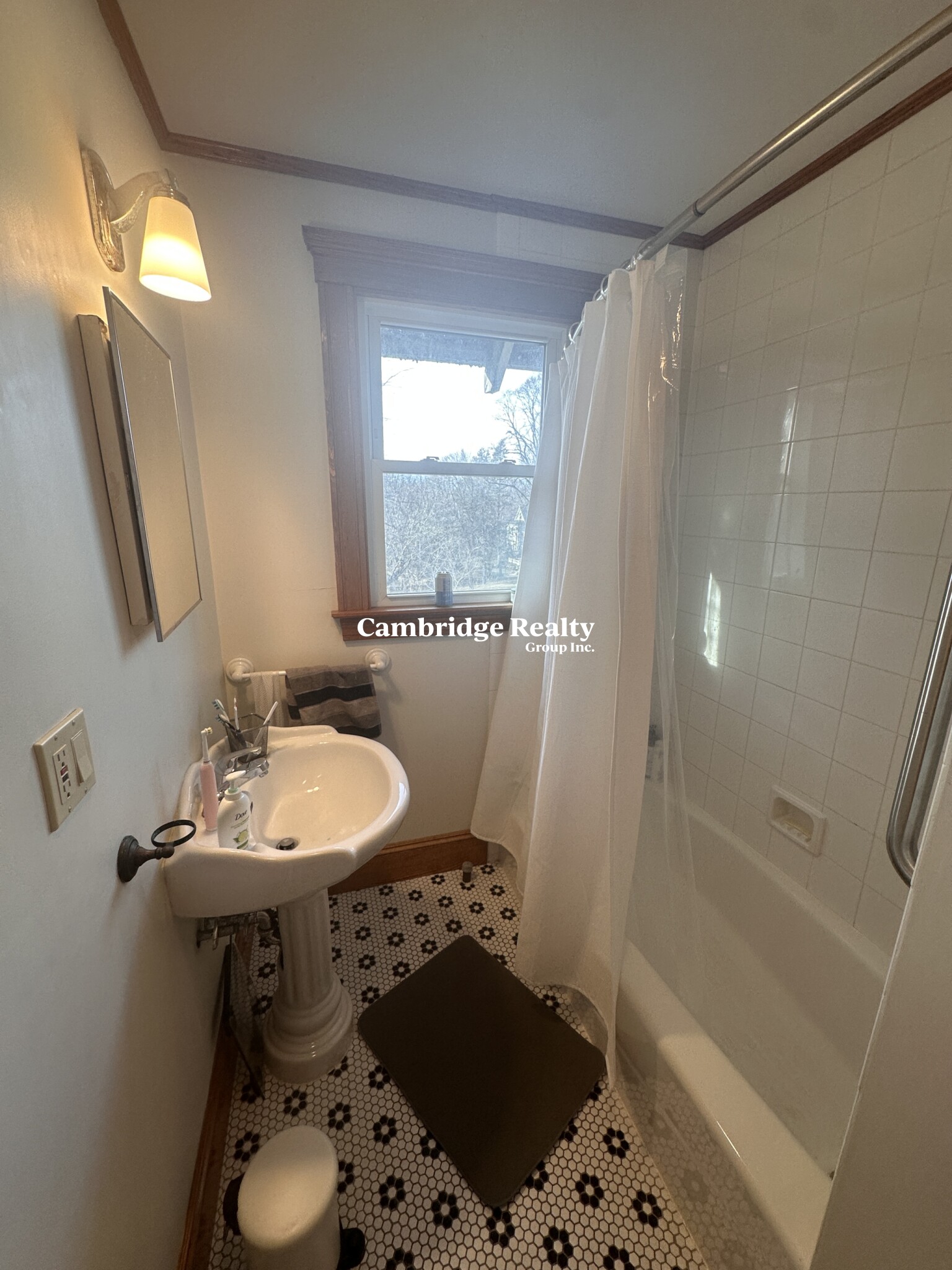 41 Hawthorn St, Harvard Square