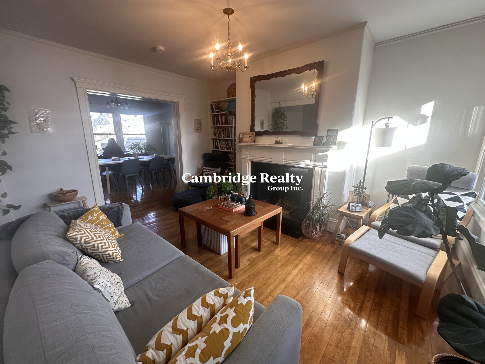 41 Hawthorn St, Harvard Square