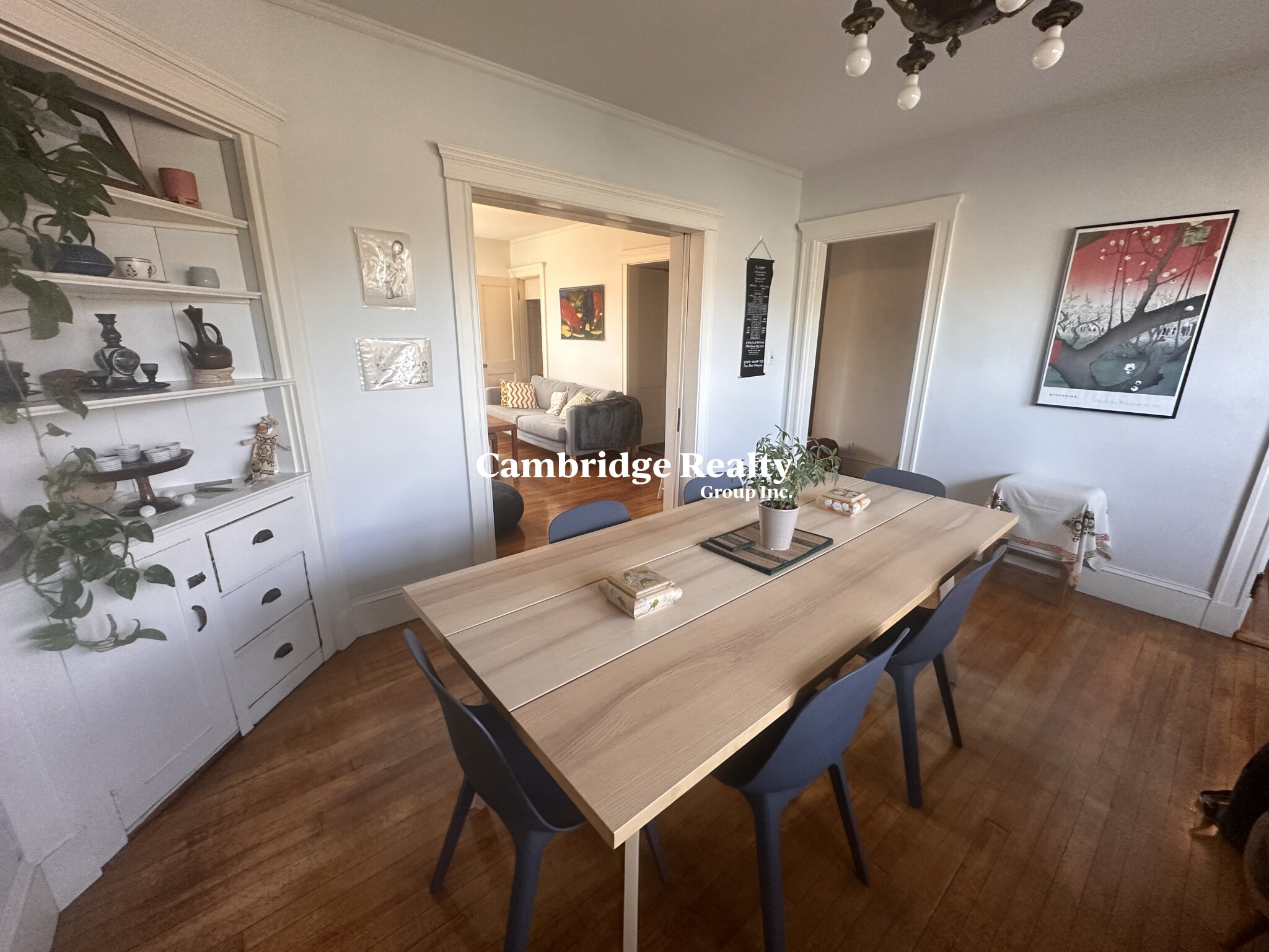 41 Hawthorn St, Harvard Square