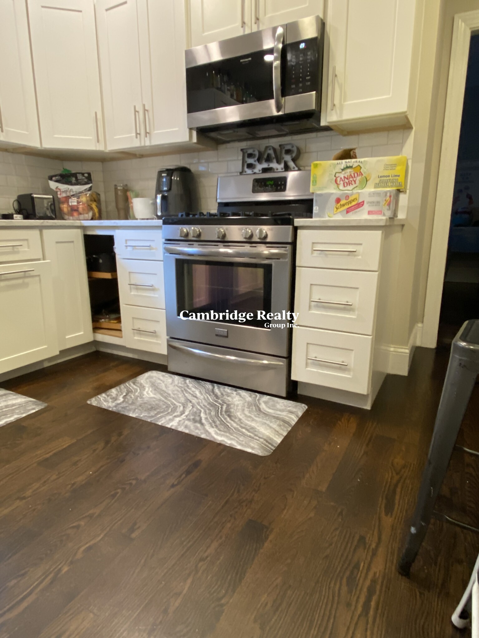 69 Bromfield Rd, Tufts