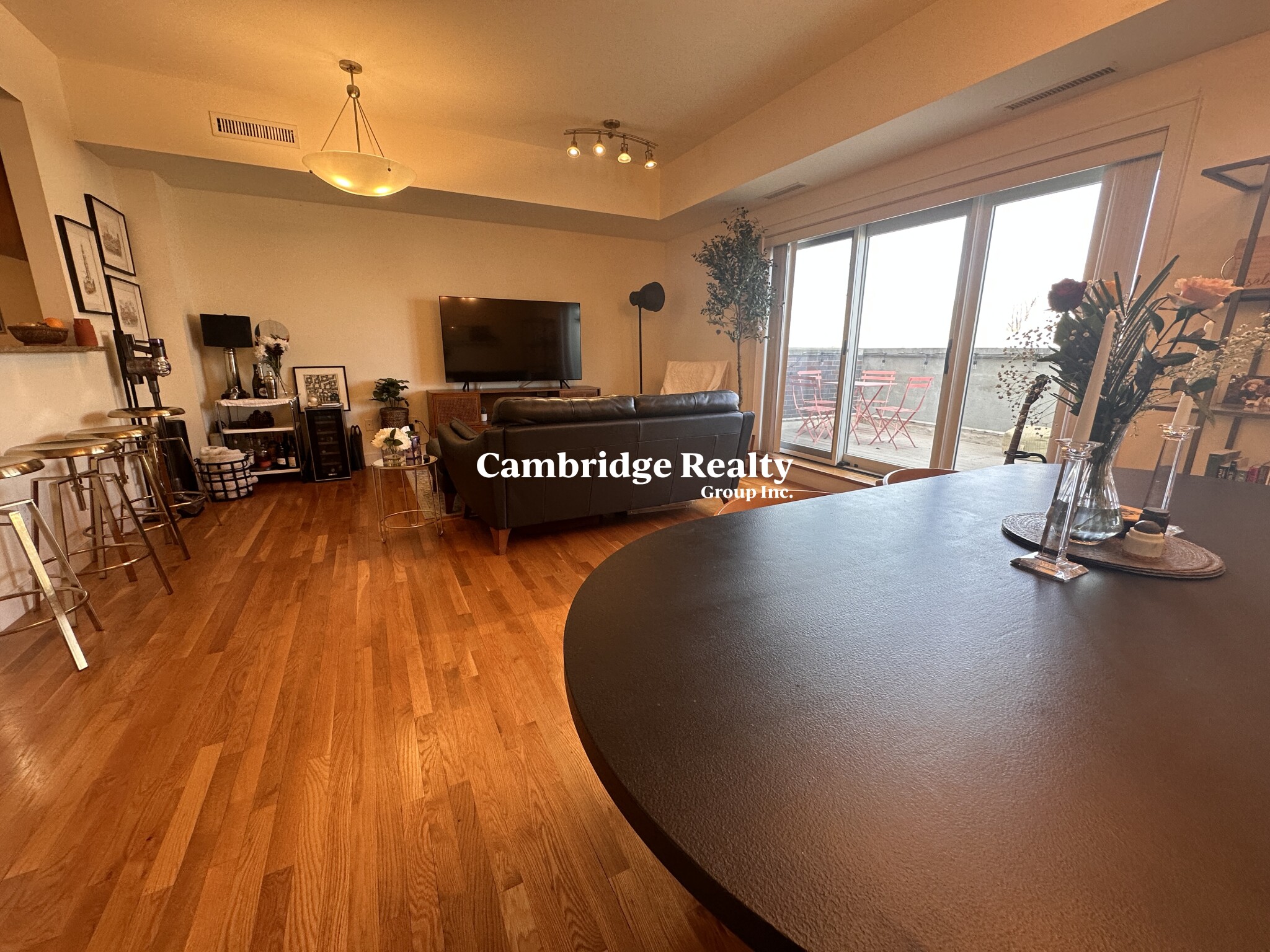 377 Summer St, Davis Square