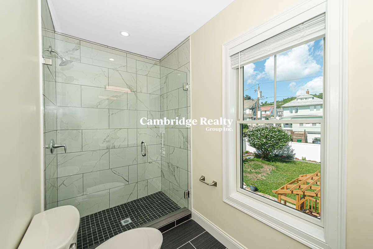 174 Fulton St, Medford