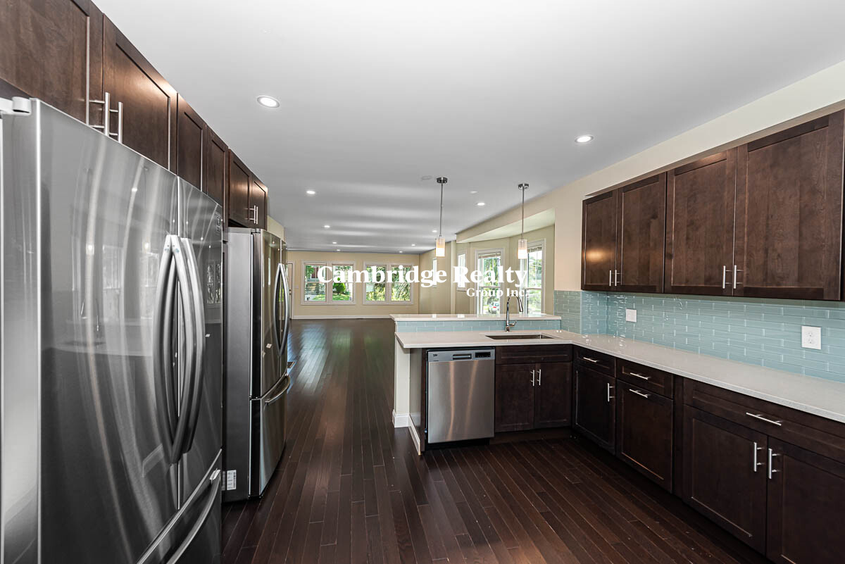 174 Fulton St, Medford