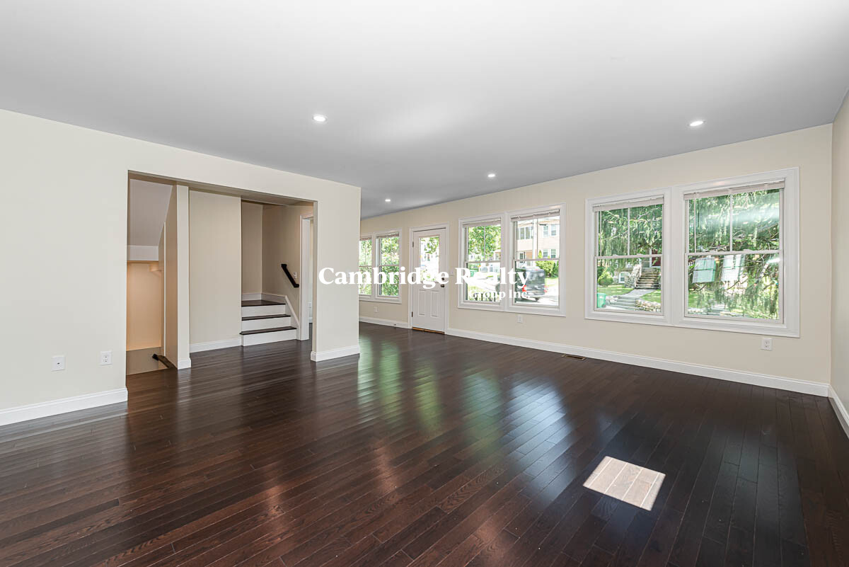 174 Fulton St, Medford