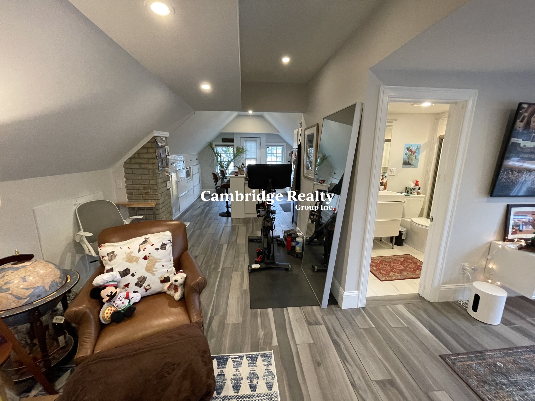 296 Arlington St, Watertown