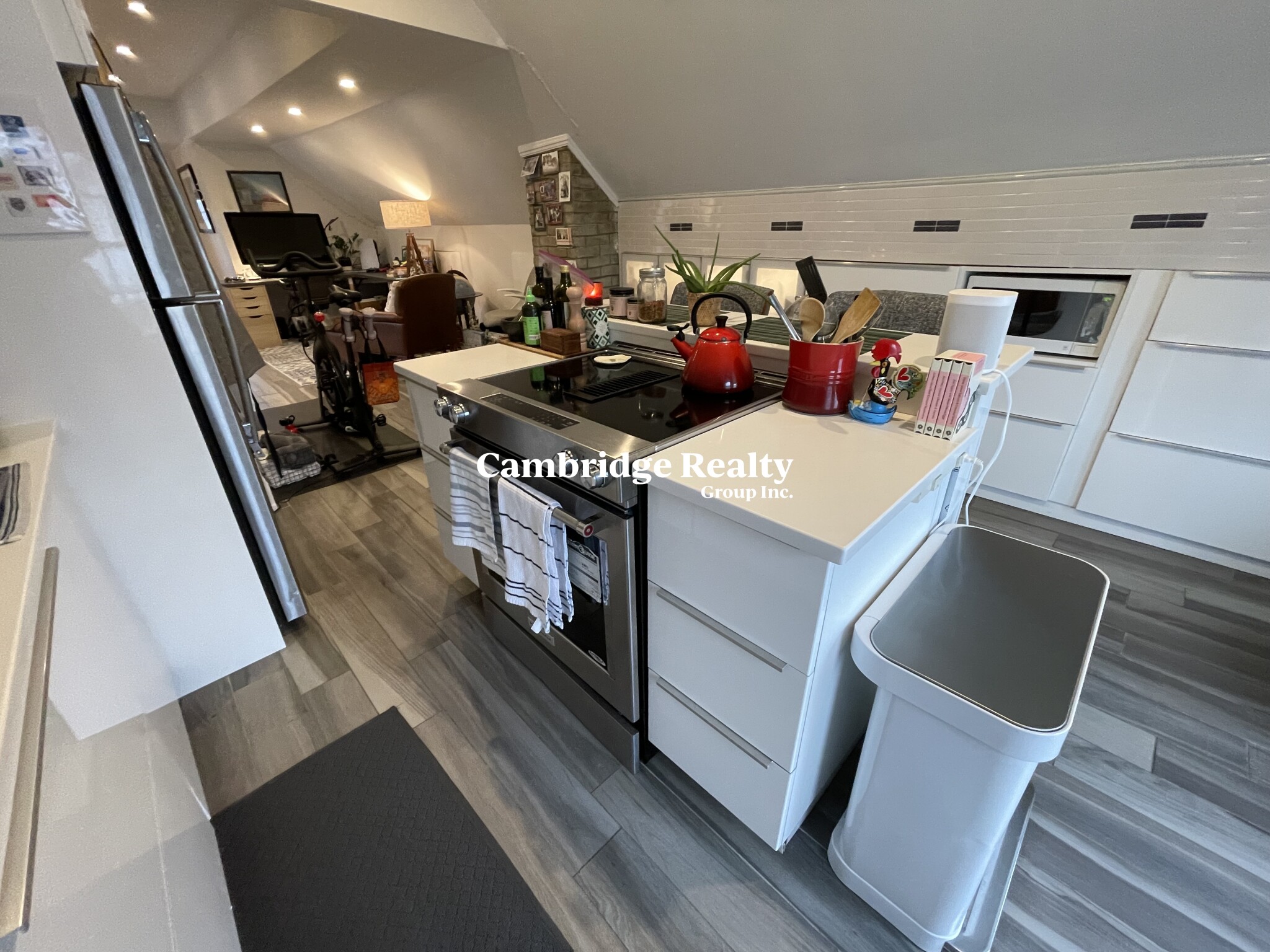 296 Arlington St, Watertown