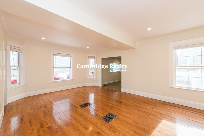 103 Magoun Ave, Medford