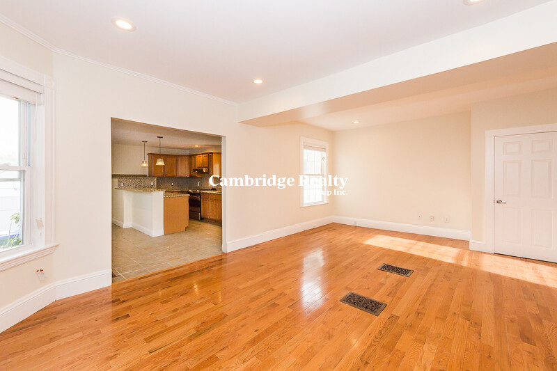 103 Magoun Ave, Medford