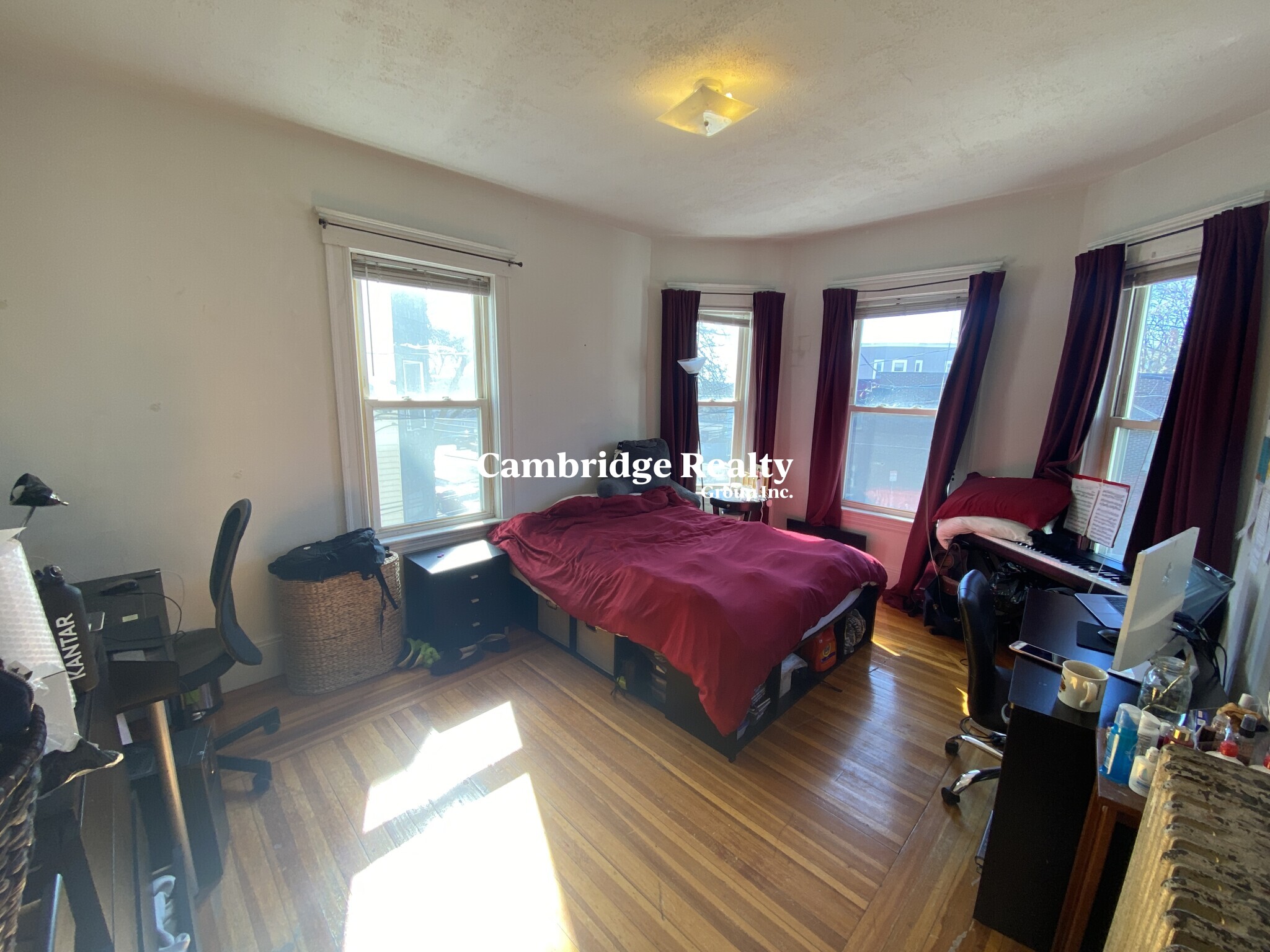 223 Holland St, Teele Square