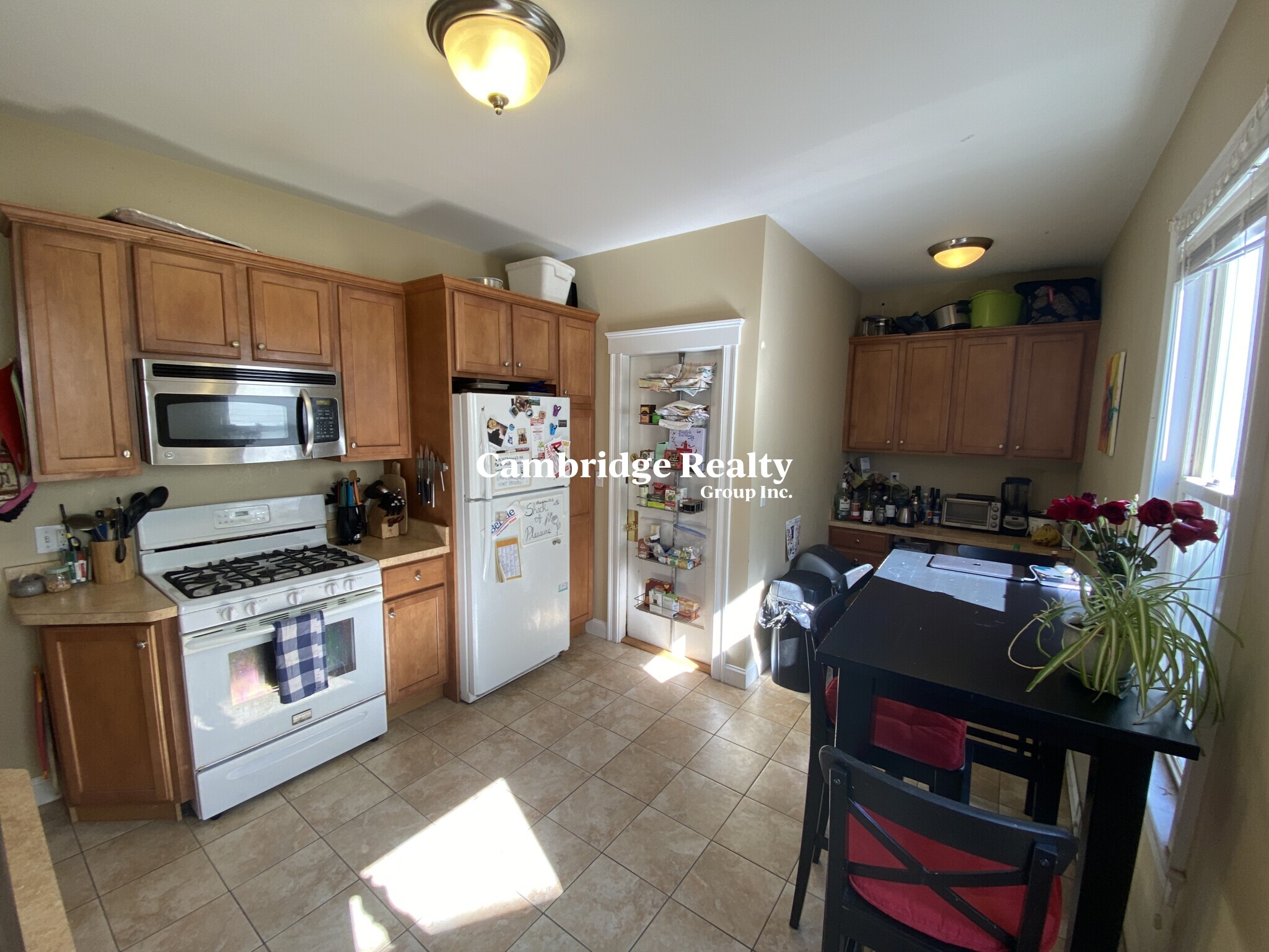 223 Holland St, Teele Square