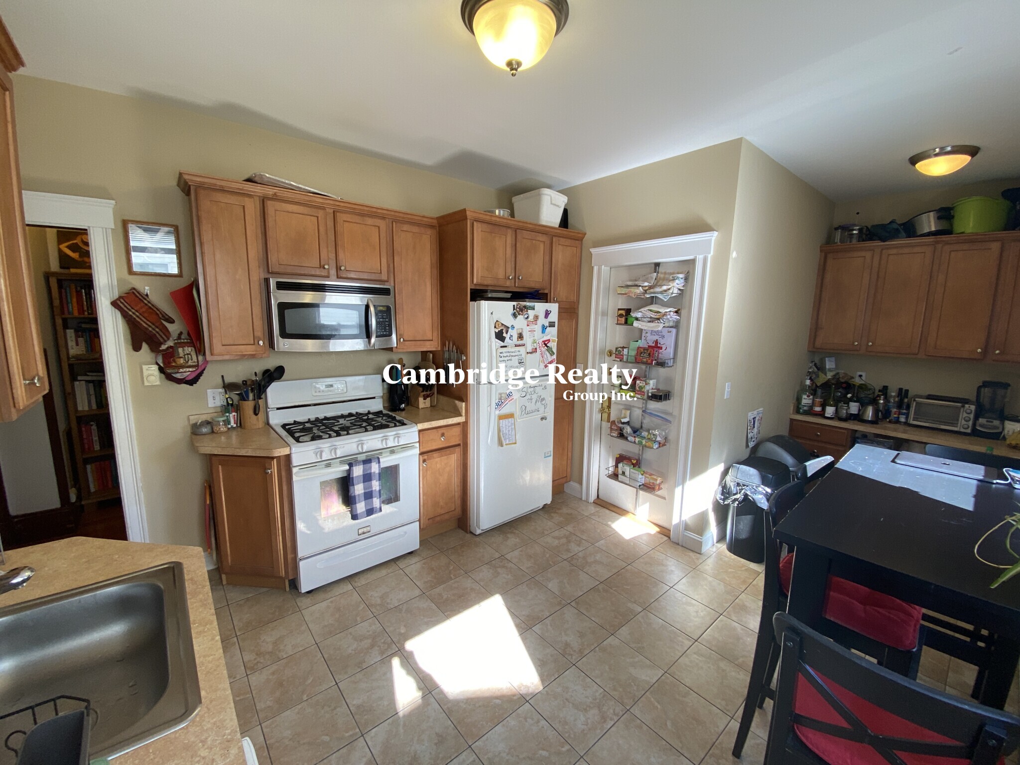 223 Holland St, Teele Square