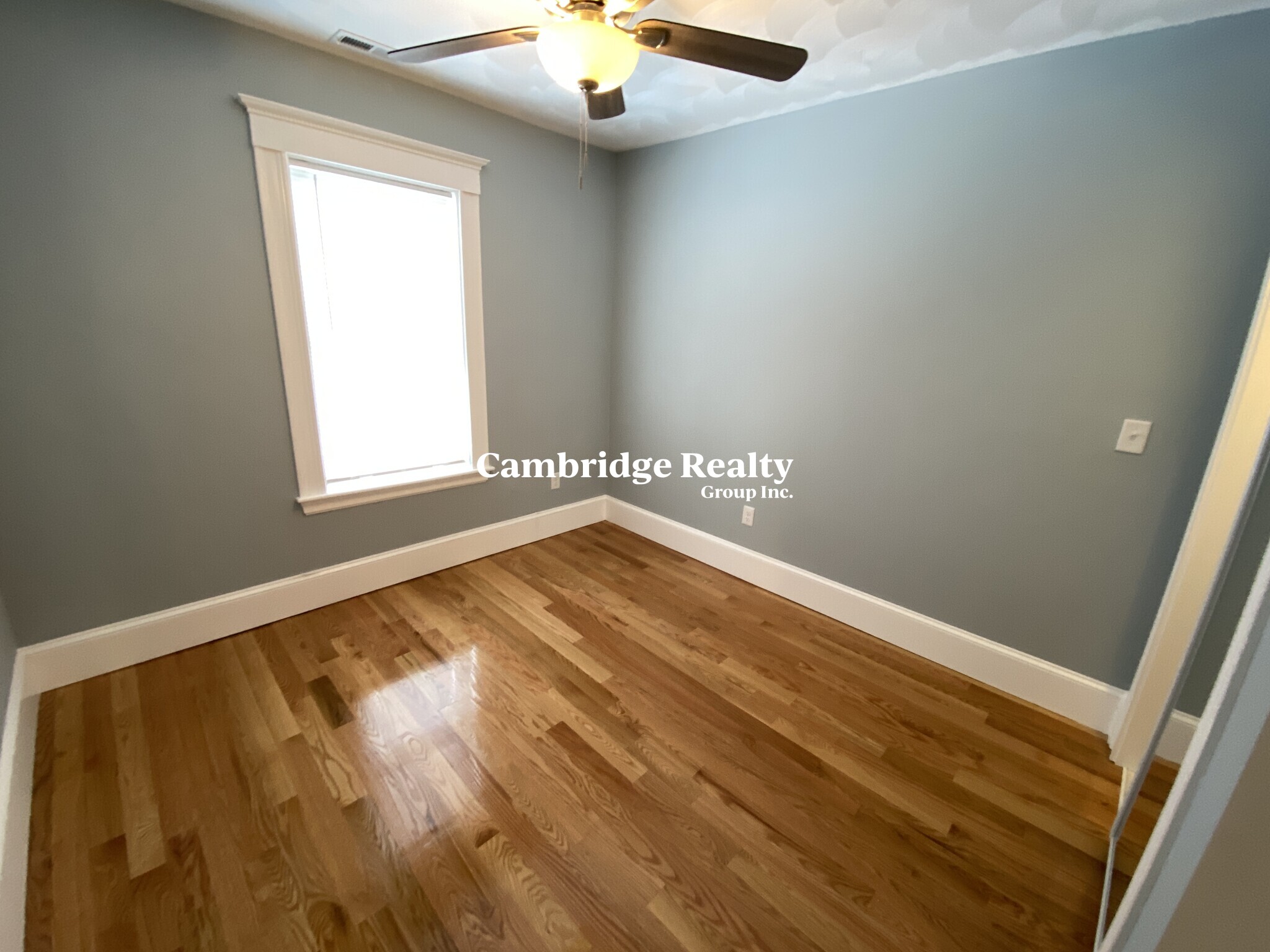 305 Highland Ave, Powder House Square